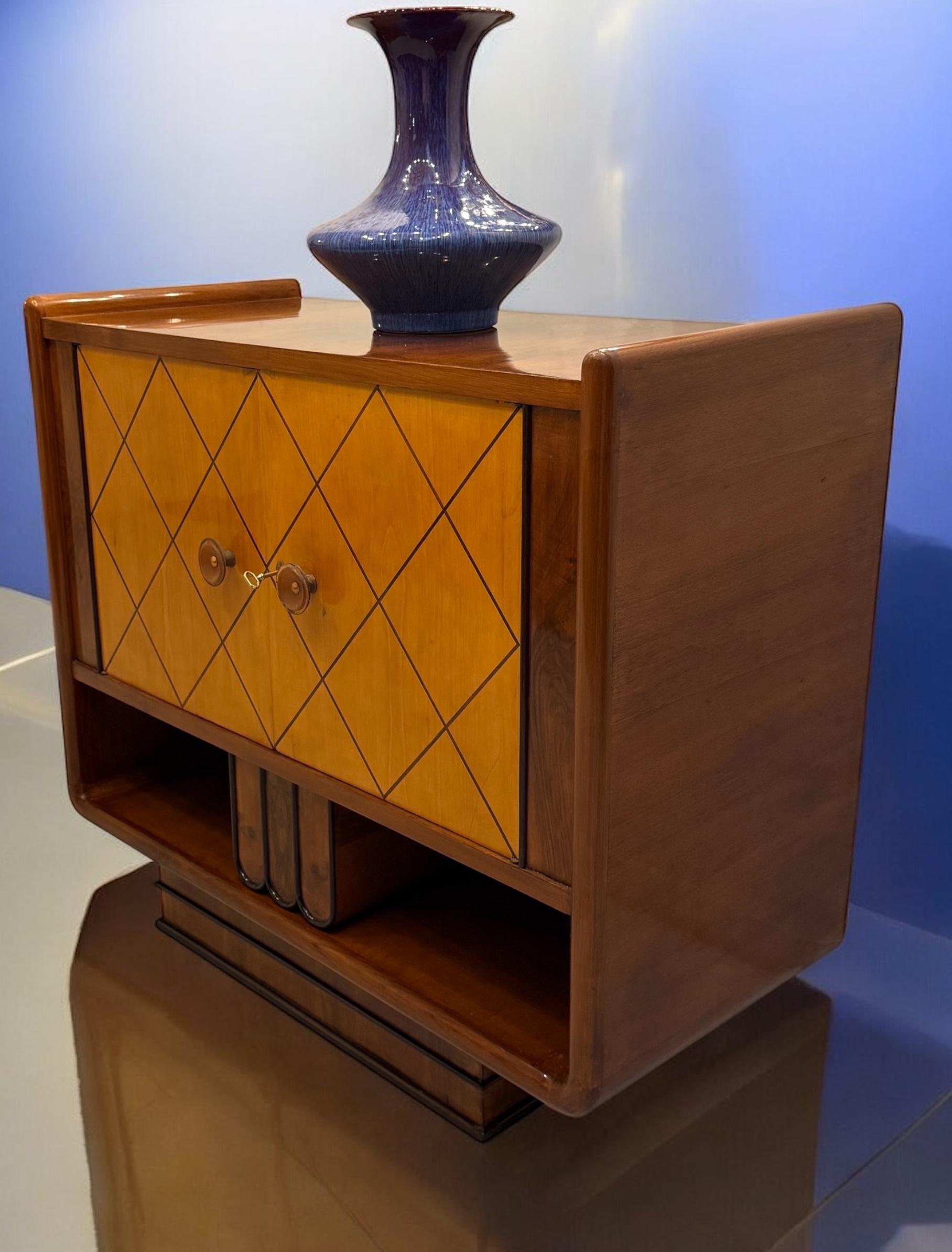 Paar italienische Art-Déco-Schränke  1940