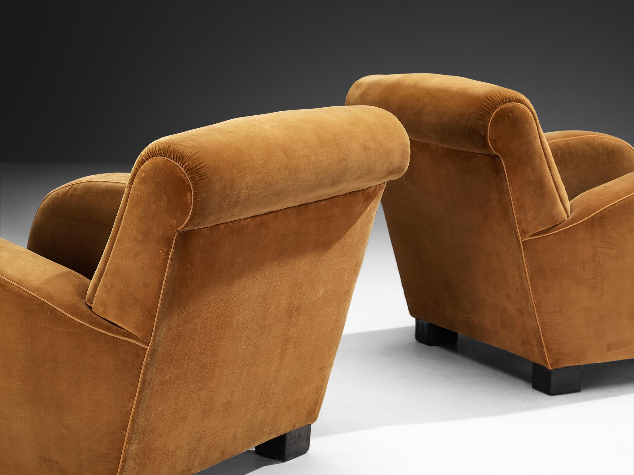 Paire de fauteuils club Art déco italiens en velours brun clair Bon état - En vente à Waalwijk, NL