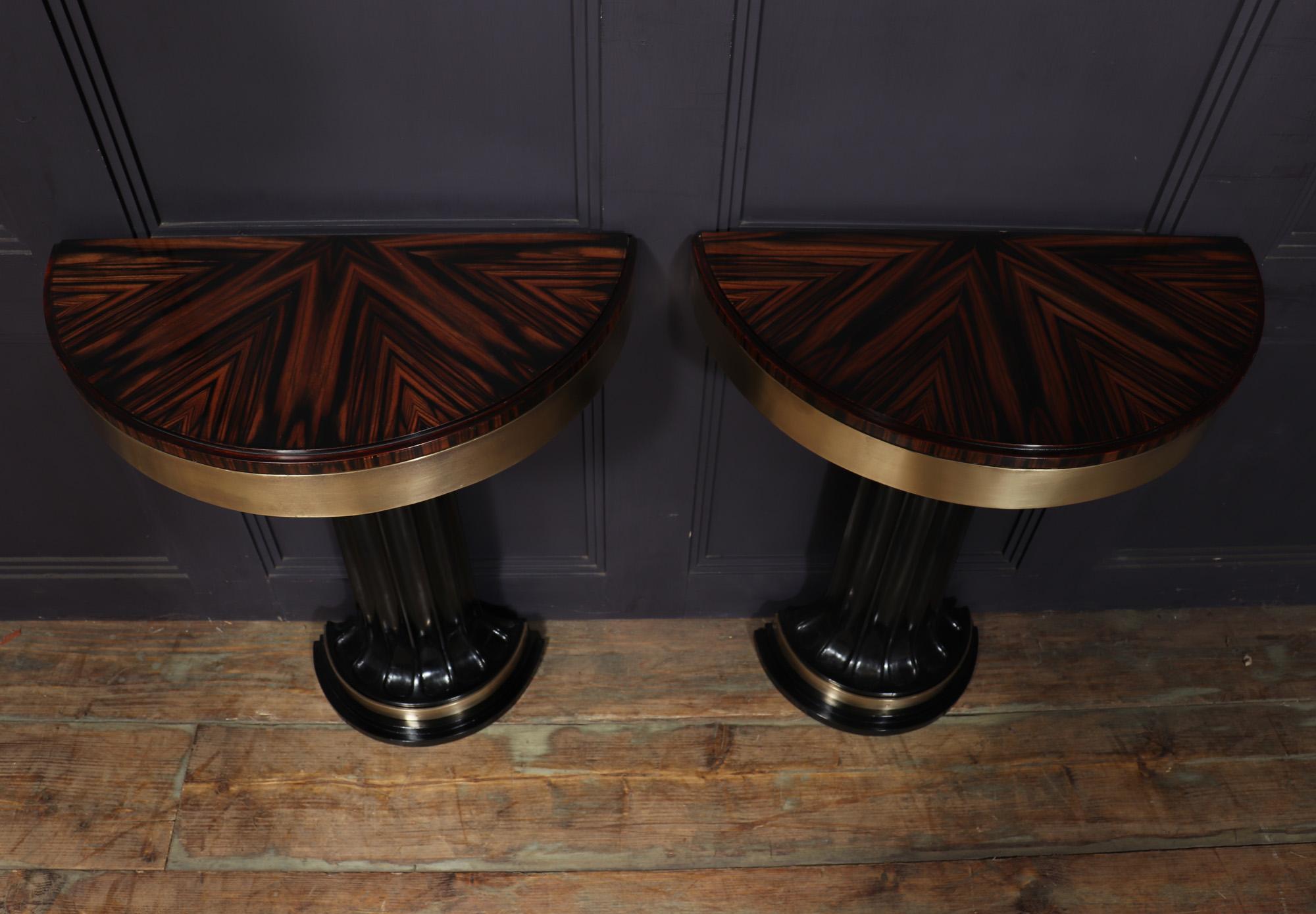 Pair of Italian Art Deco Console Tables in Macassar Ebony In Good Condition For Sale In Paddock Wood Tonbridge, GB