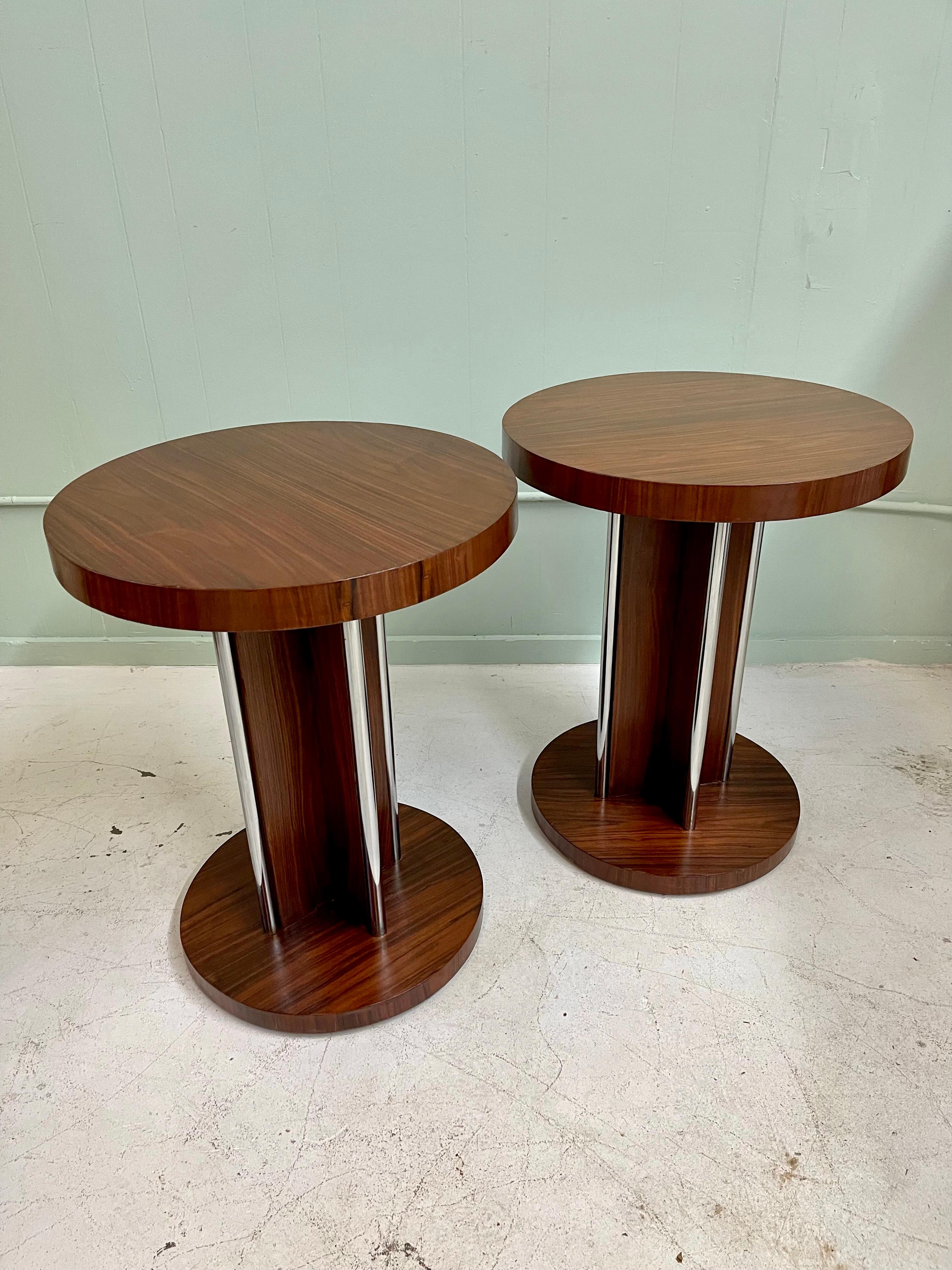 Pair of Italian Art Deco End Tables For Sale 5