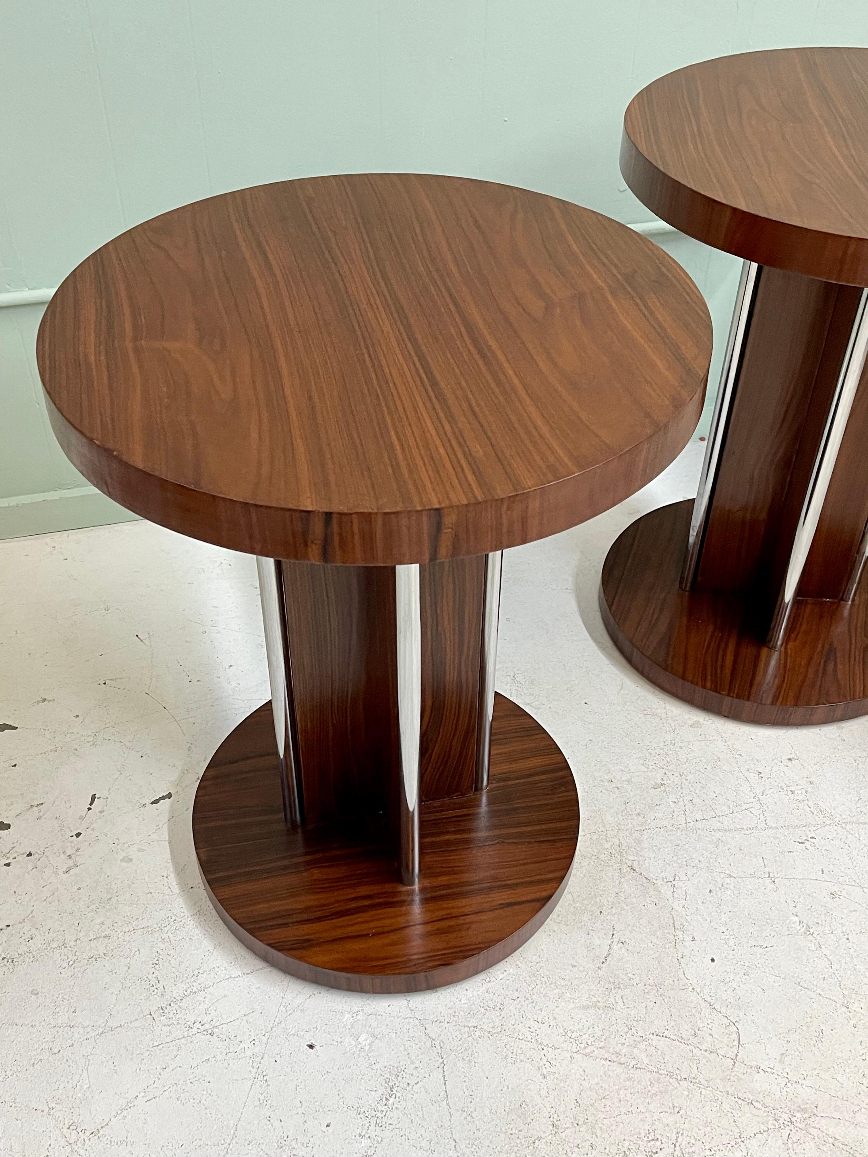 Pair of Italian Art Deco End Tables For Sale 2