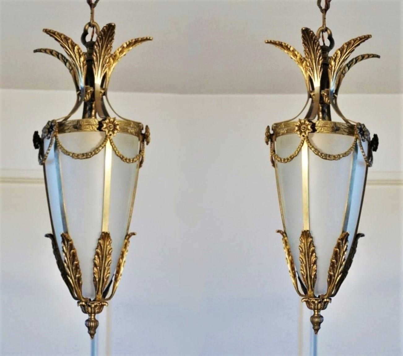 Frosted Pair of Italian Art Deco Gilt Bronze Fronted Glass Lanterns, 1920s