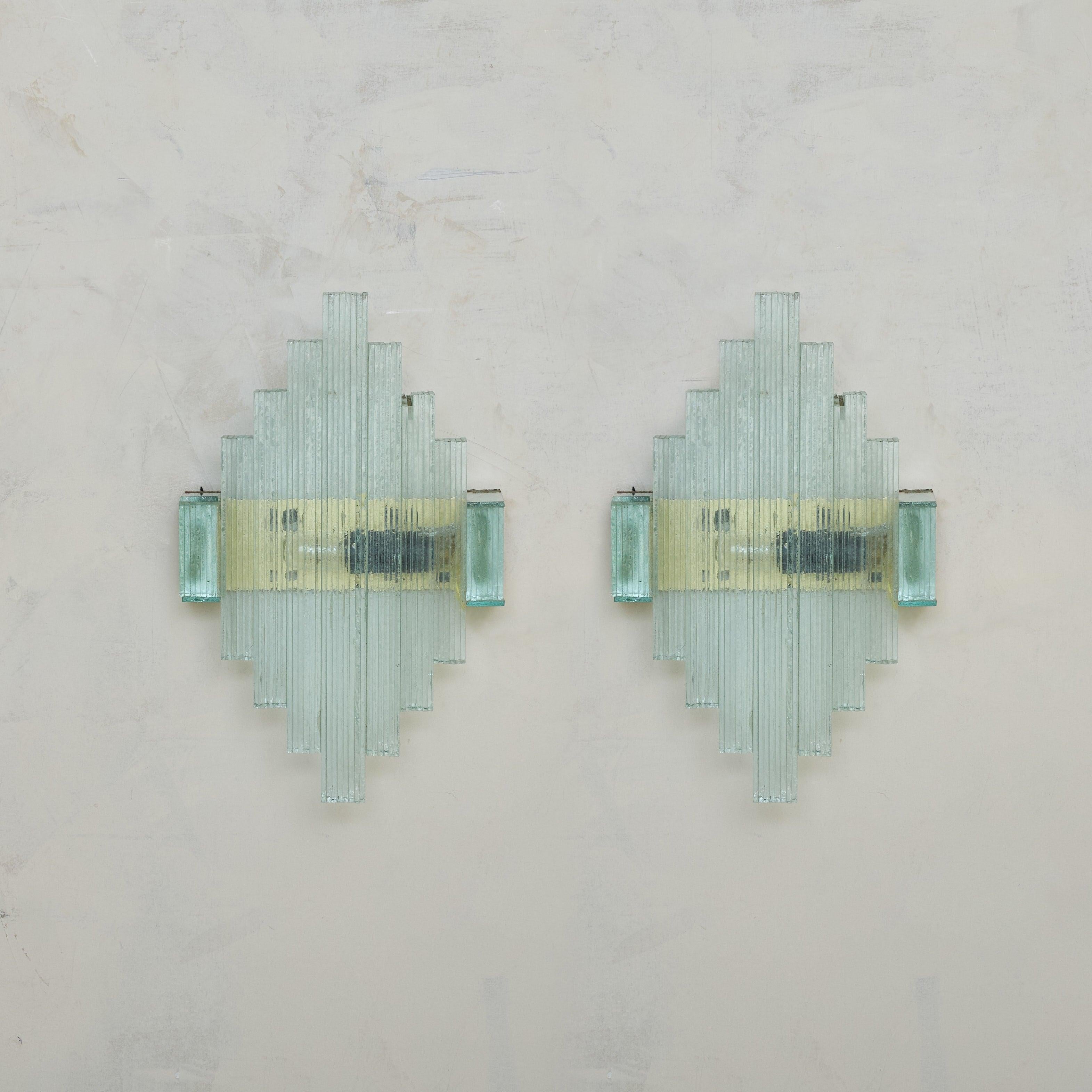 Pair of Italian Art Deco Green Glass Sconces, 1960s In Good Condition For Sale In Chicago, IL