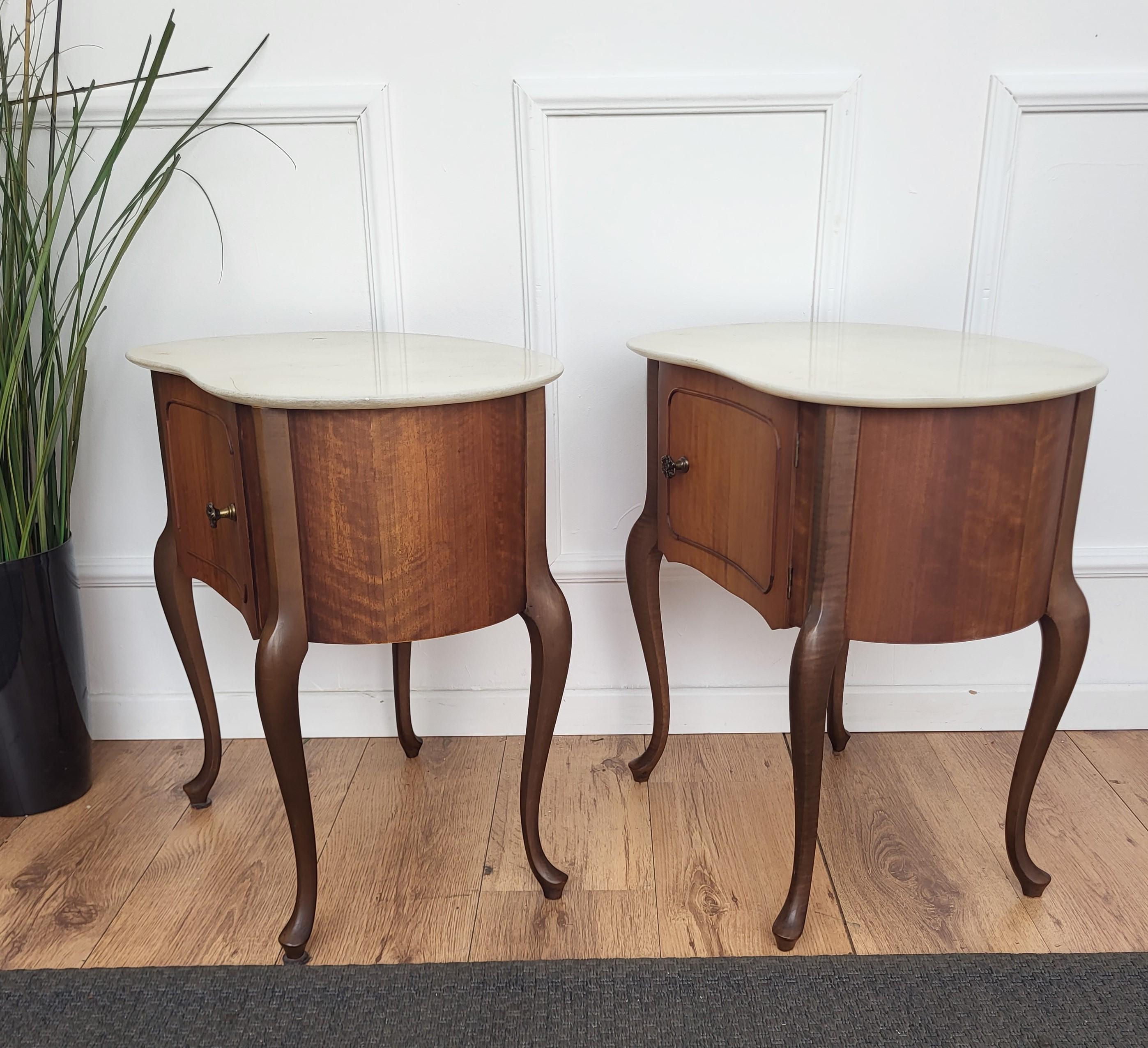 Pair of Italian Art Deco Kidney Shaped Night Stands Bedside Tables Marble Top For Sale 2