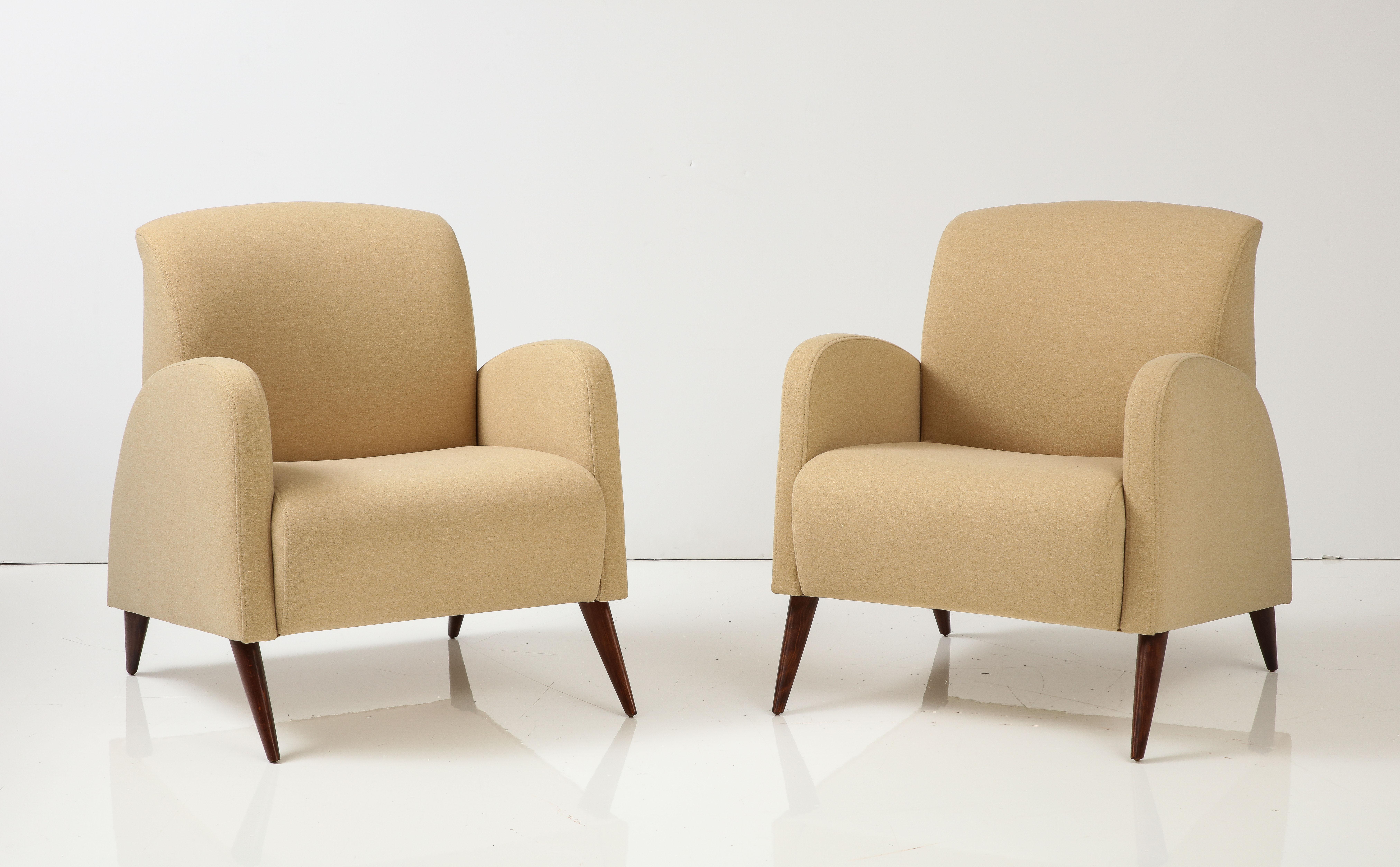 Pair of Italian Art Deco Lounge Chairs, circa 1940 In Good Condition For Sale In New York, NY