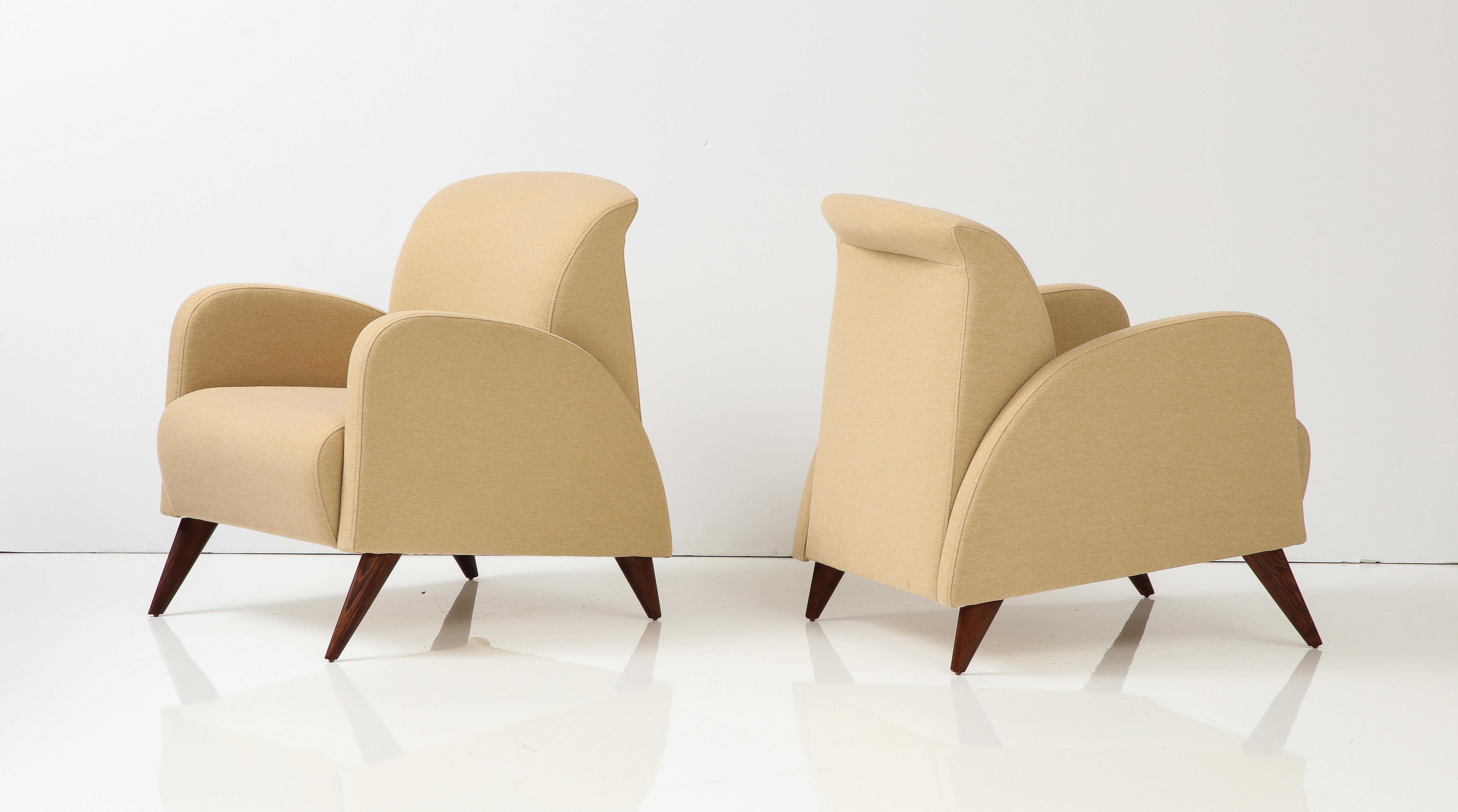 Pair of Italian Art Deco Lounge Chairs, circa 1940 For Sale 1
