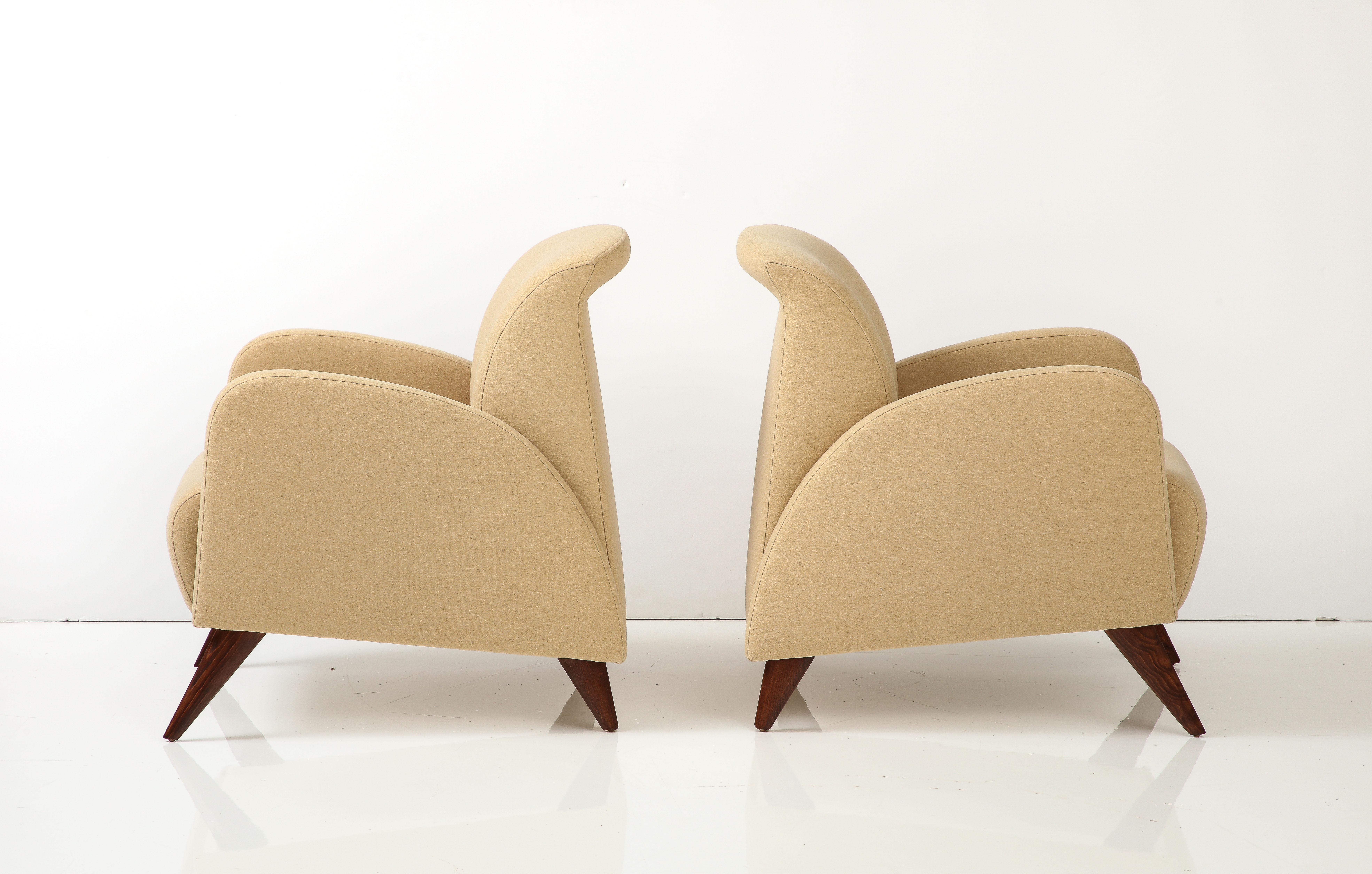 Pair of Italian Art Deco Lounge Chairs, circa 1940 For Sale 3