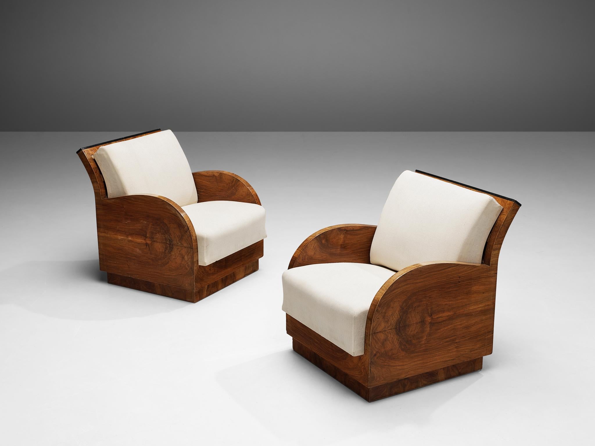 Pair of Italian Art Deco Lounge Chairs in Walnut 1