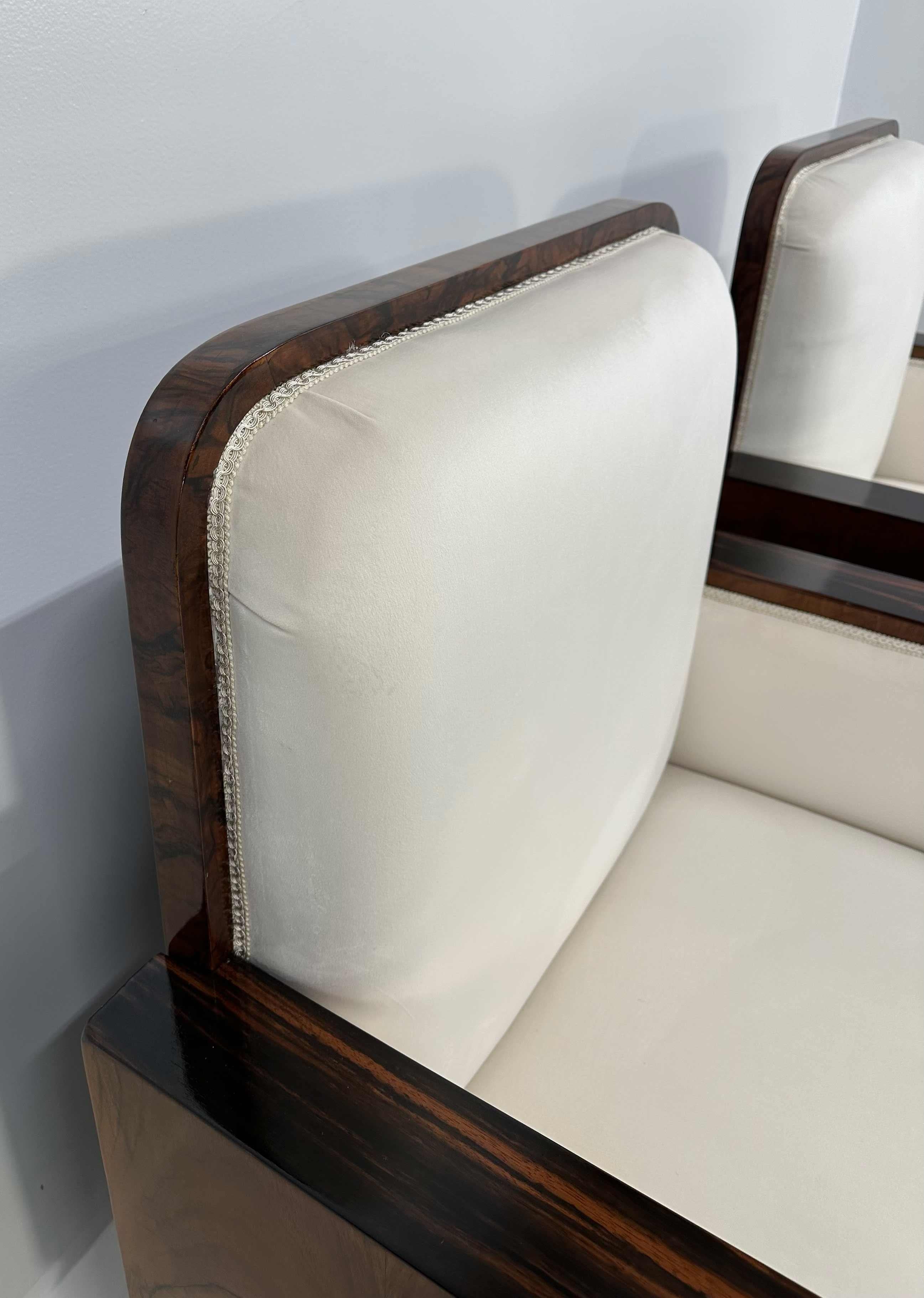 Paire de fauteuils Art Déco italiens en Macassar, Roots en noyer et velours crème, années 1930 en vente 3
