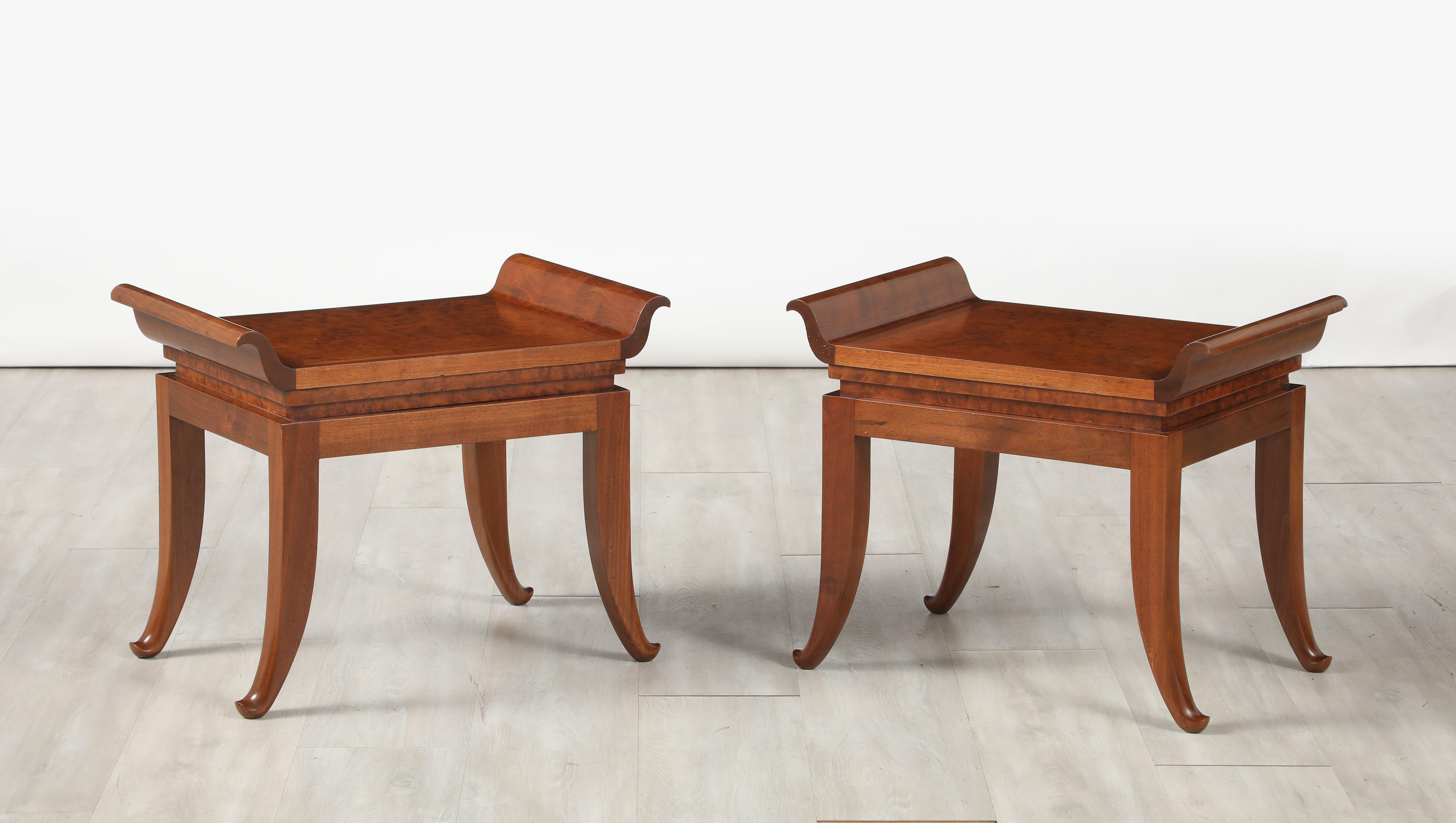 Pair of Italian Art Deco Mahogany Stools, circa 1930 For Sale 1