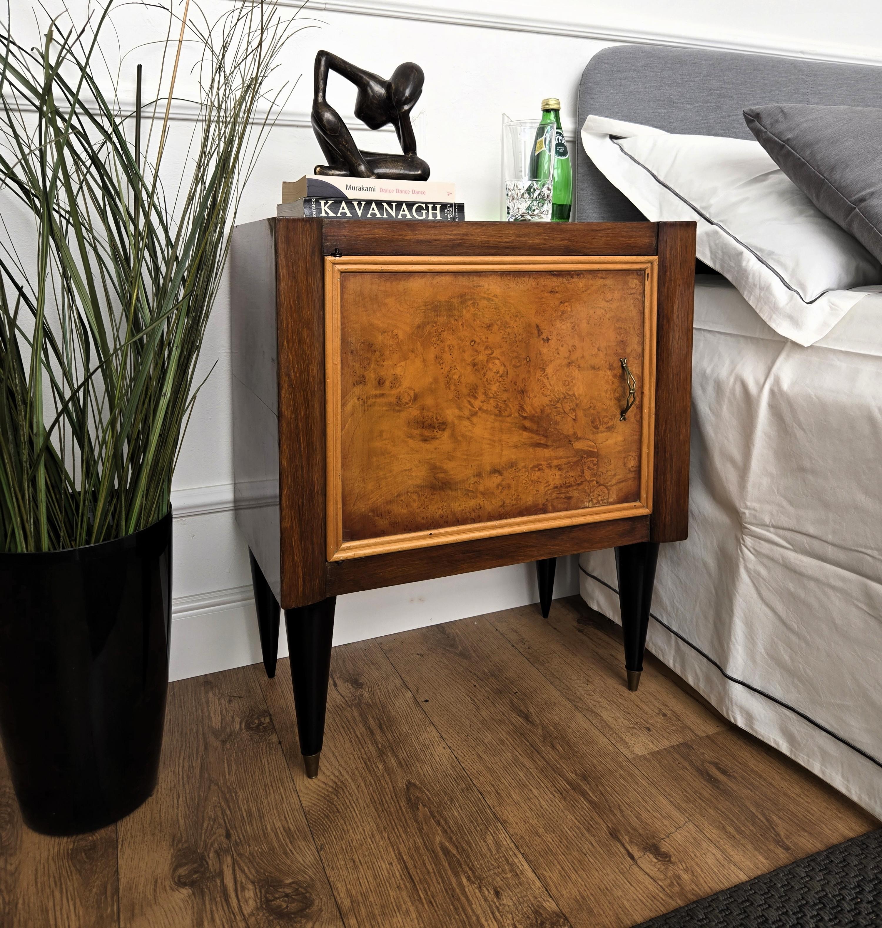 Very elegant and refined pair of Italian 1940s Art Deco bedside tables with great design shape and decors in veneer burl walnut briar wood, frame front door with beautiful original handle. This night stands make a great look in any style bedroom, as