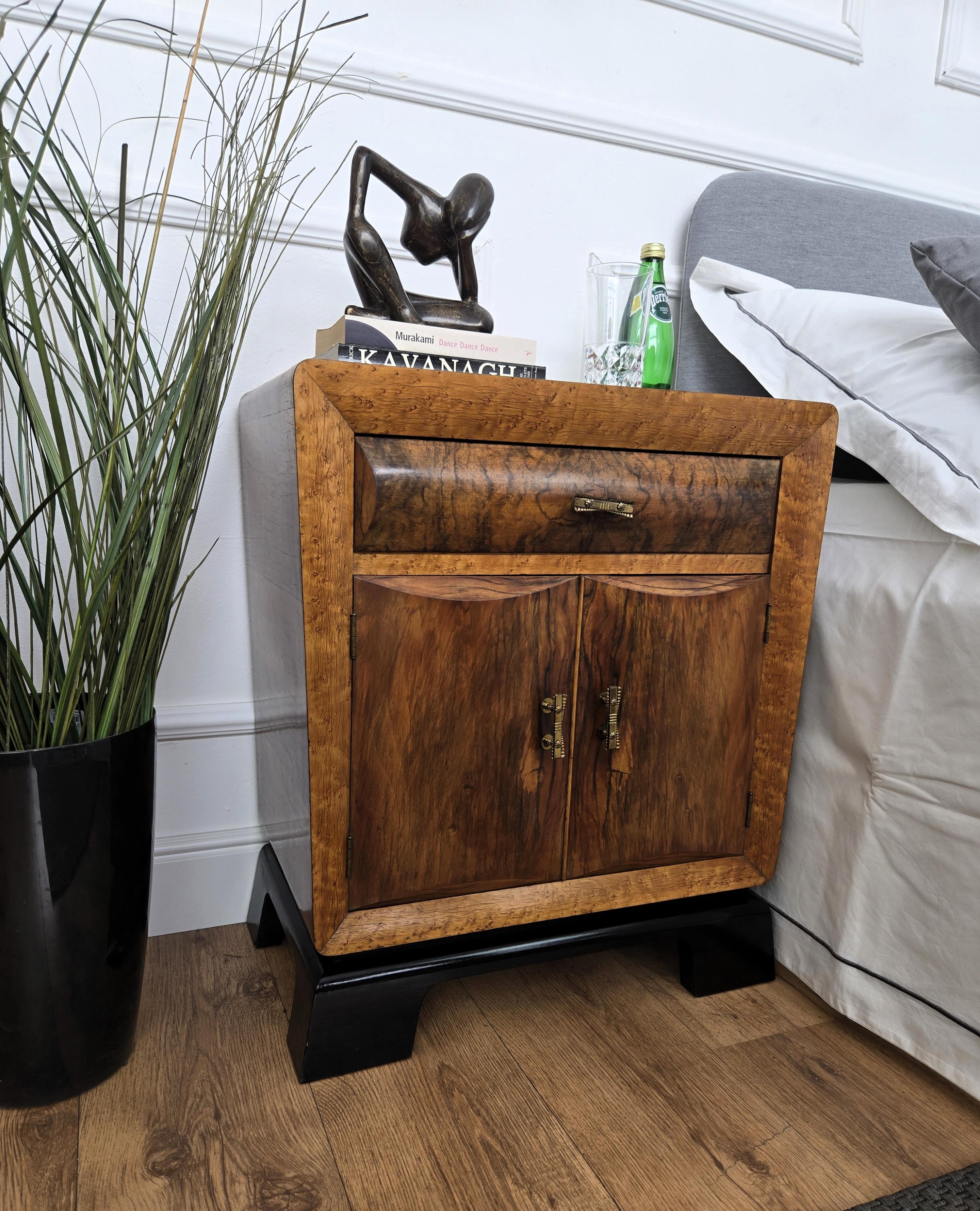 Elegant and refined pair of Italian 1940s Art Deco bedside tables with great design shape and detail of every part and beautiful decors with the burl wood veneer in typical Art Deco style at its best. This night stands make a great look in any style