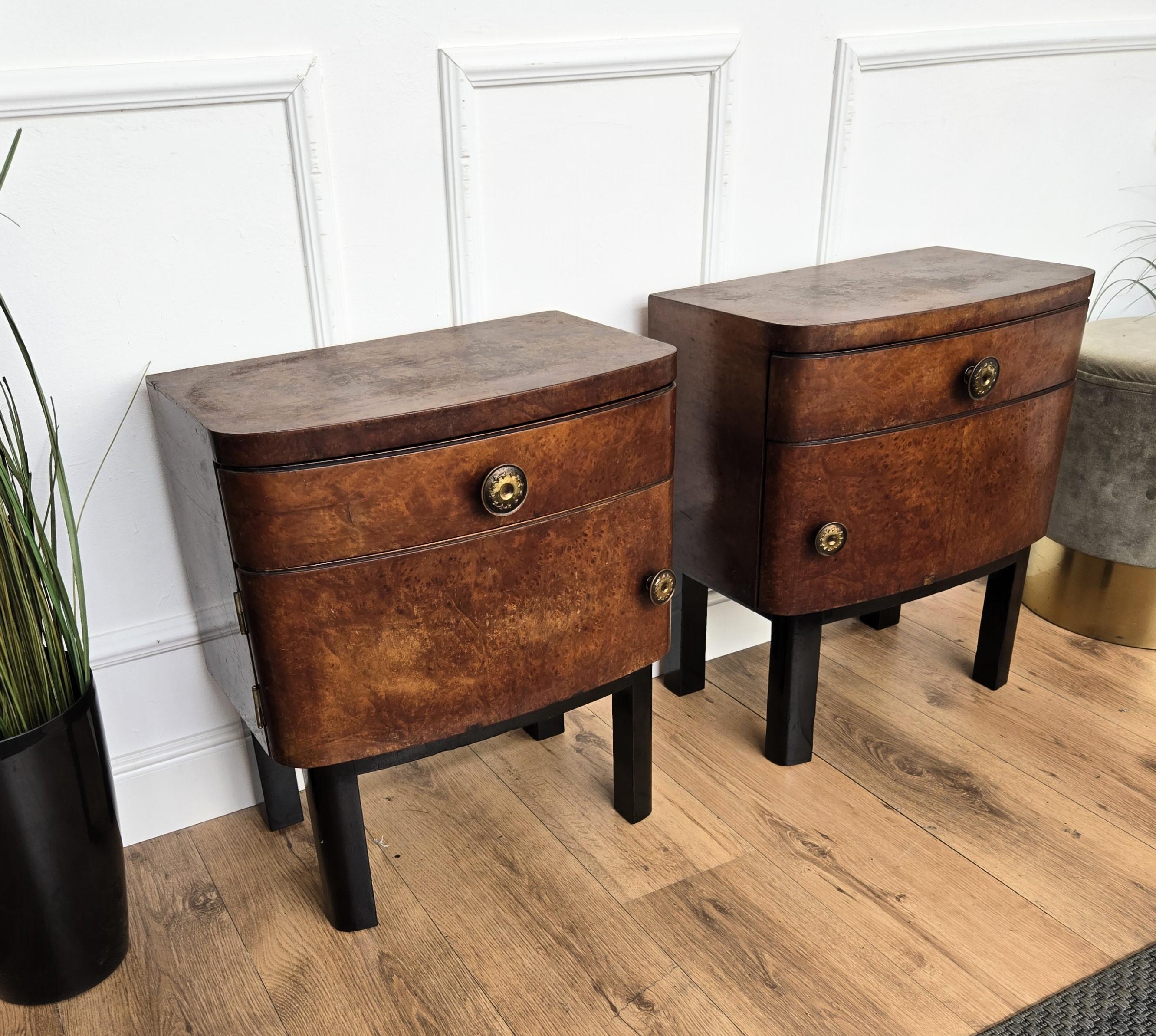 Brass Pair of Italian Art Deco Night Stands Bed Side Tables in Burl Walnut