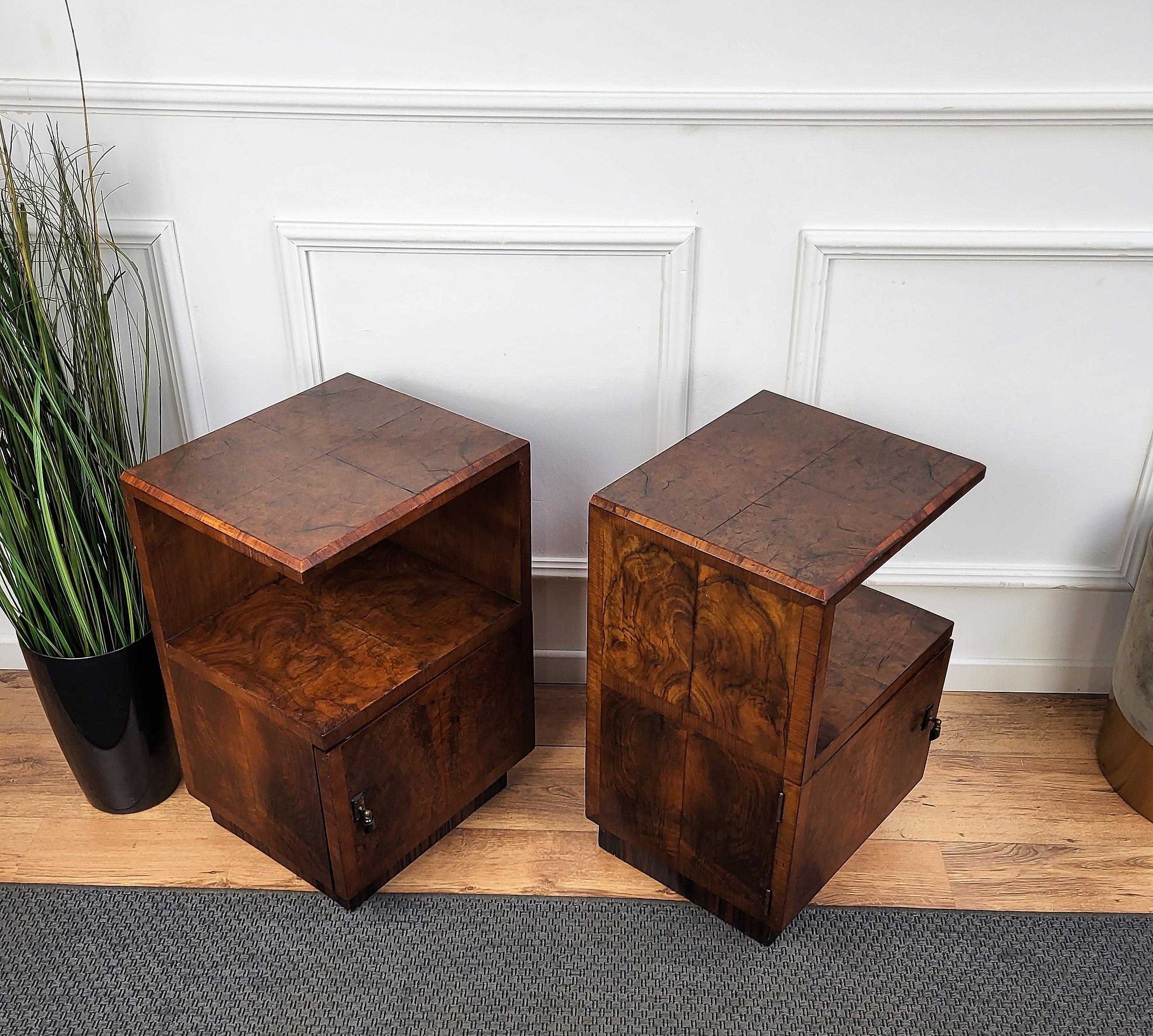 Pair of Italian Art Deco Night Stands Bed Side Tables in Burl Walnut 2
