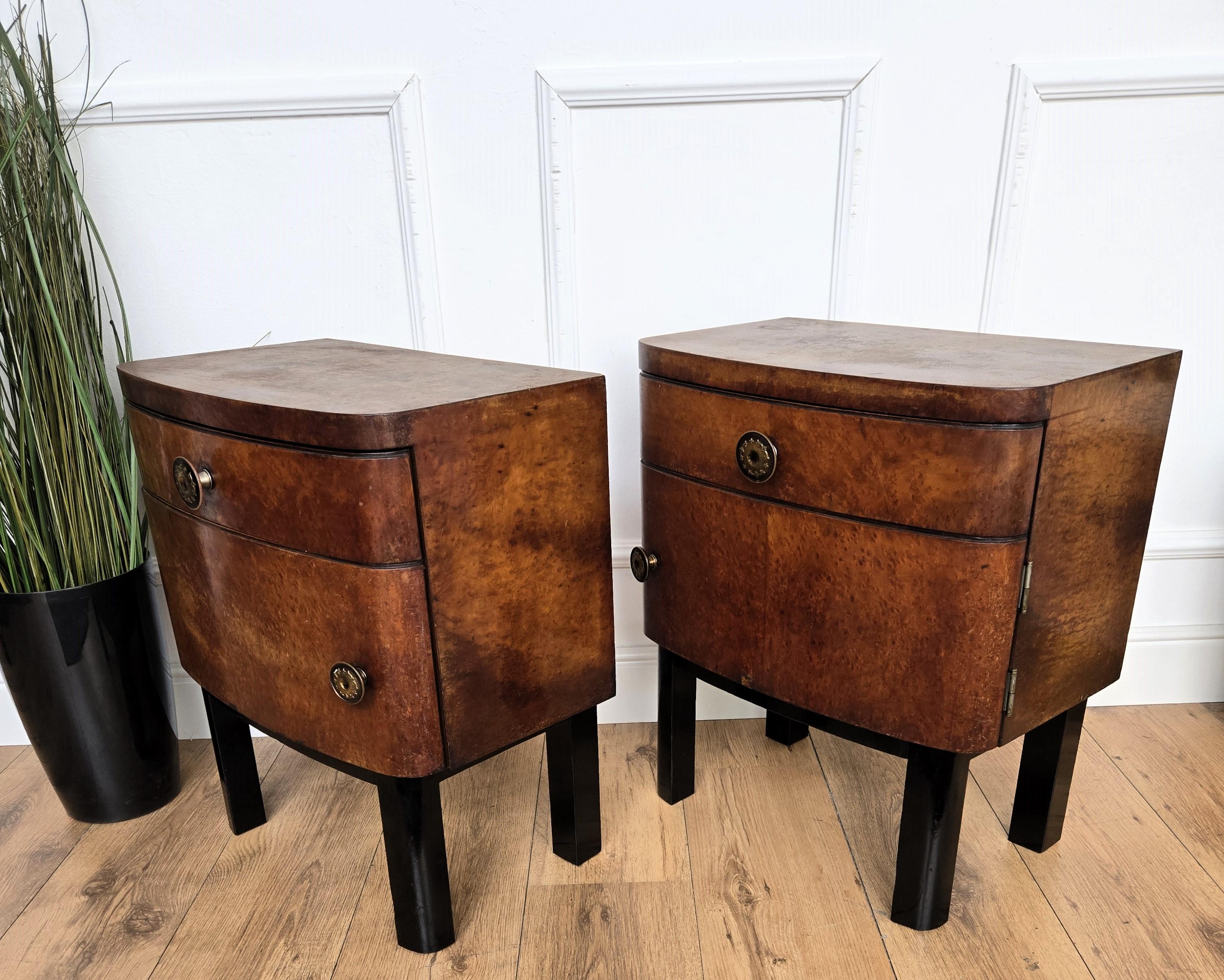 Pair of Italian Art Deco Night Stands Bed Side Tables in Burl Walnut 3