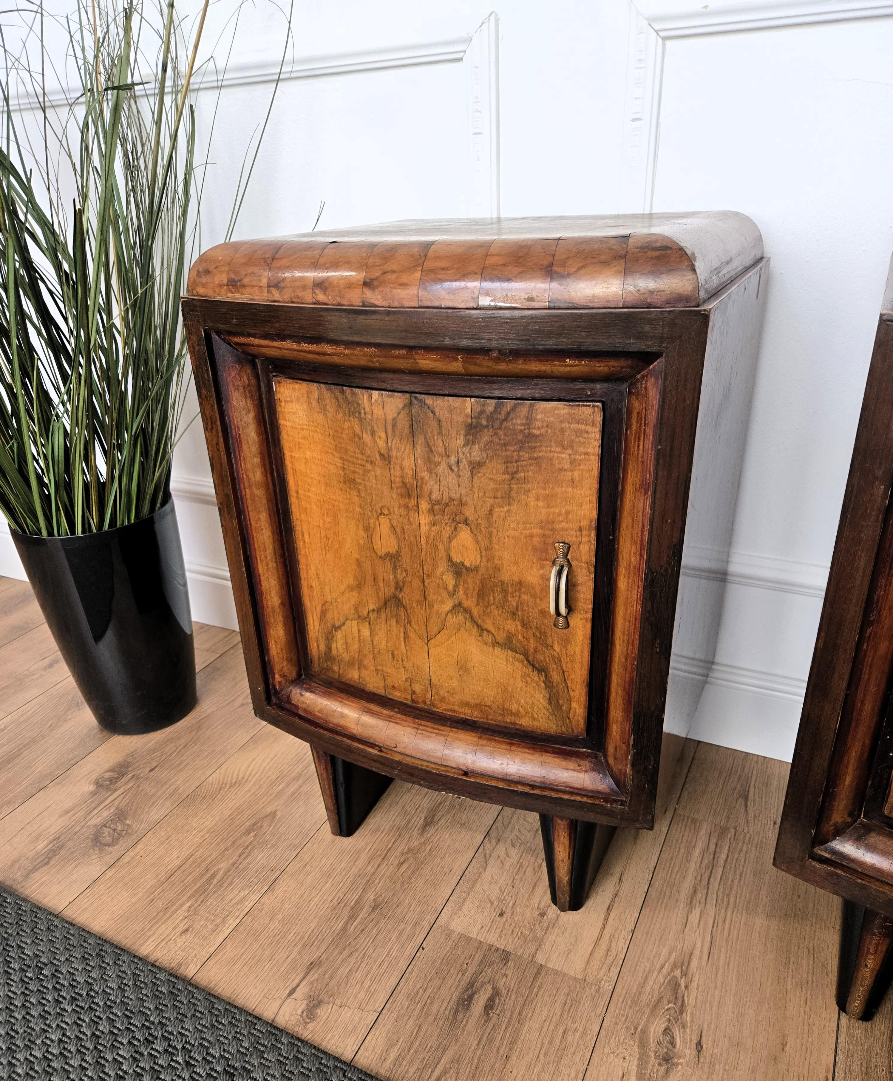 Pair of Italian Art Deco Night Stands Bed Side Tables in Burl Walnut For Sale 3