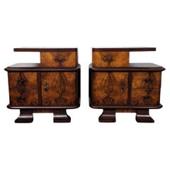 Retro Pair of Italian Art Deco Night Stands Bed Side Tables in Burl Walnut