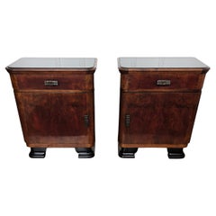 Paire de tables de chevet italiennes Art Déco en ronce de noyer