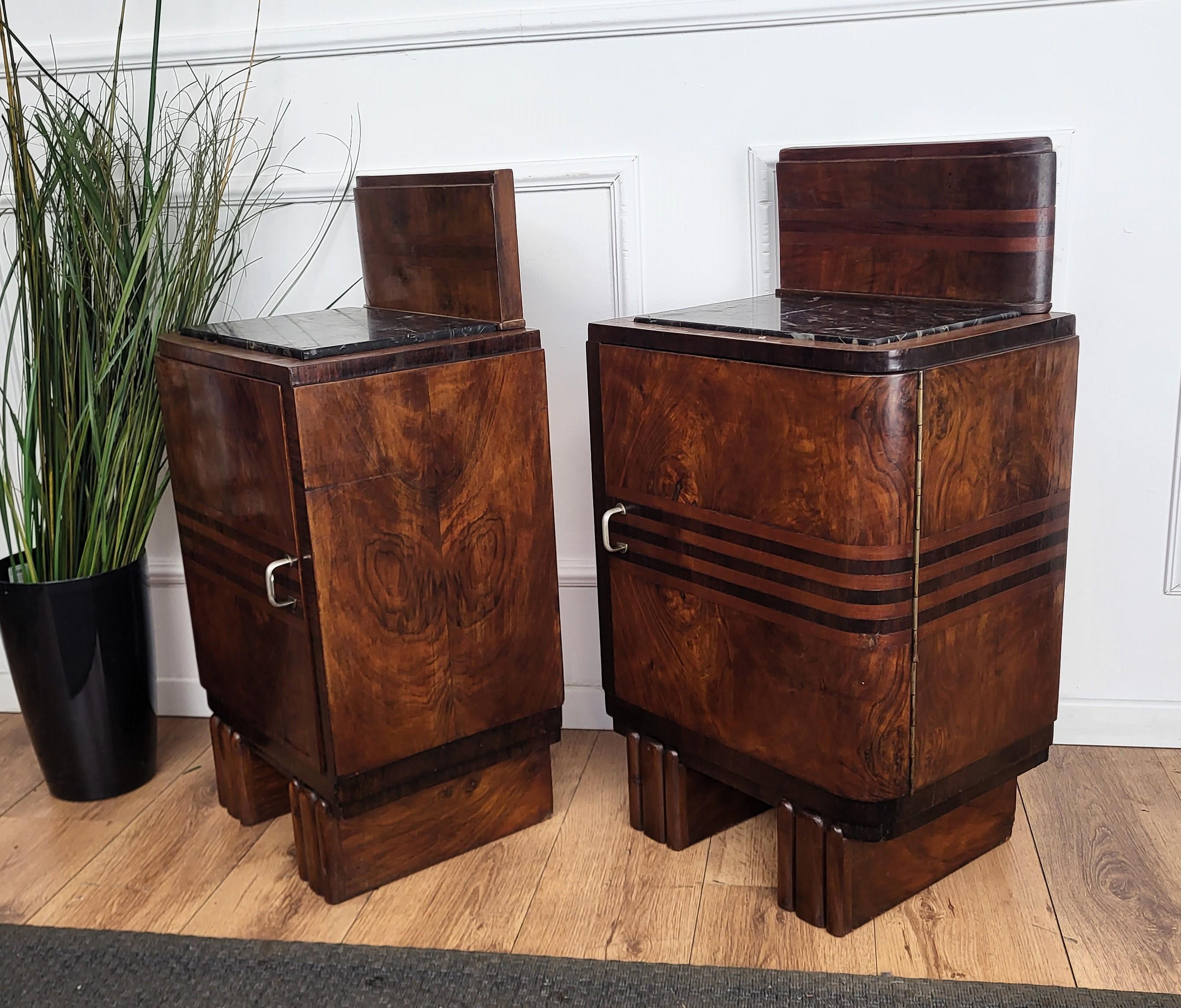 Pair of Italian Art Deco Night Stands Bed Tables in Burl Walnut Black Marble Top For Sale 5