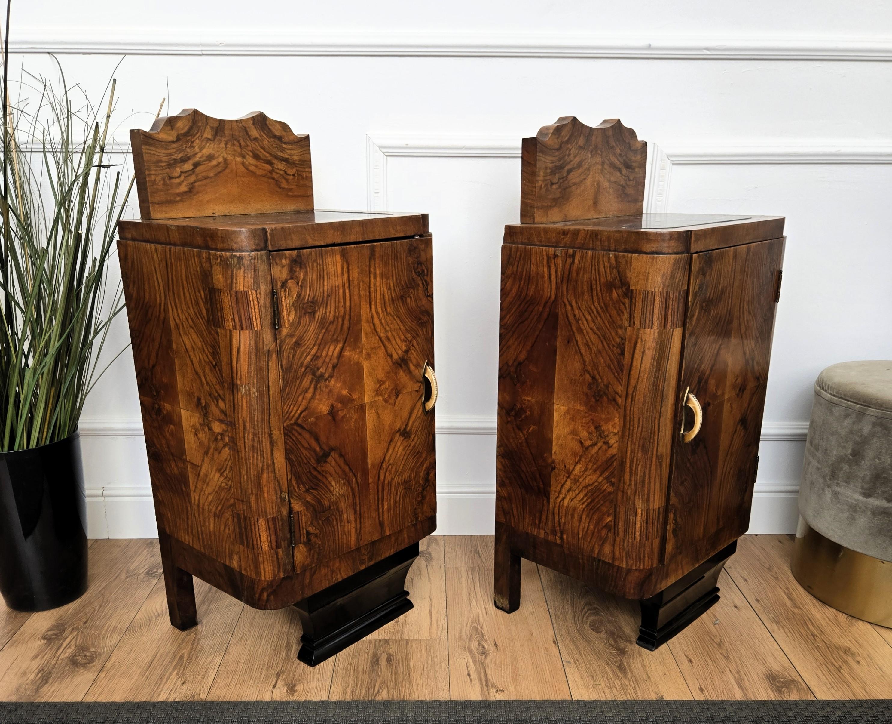 Pair of Italian Art Deco Night Stands Bed Tables in Burl Walnut Black Marble Top For Sale 5