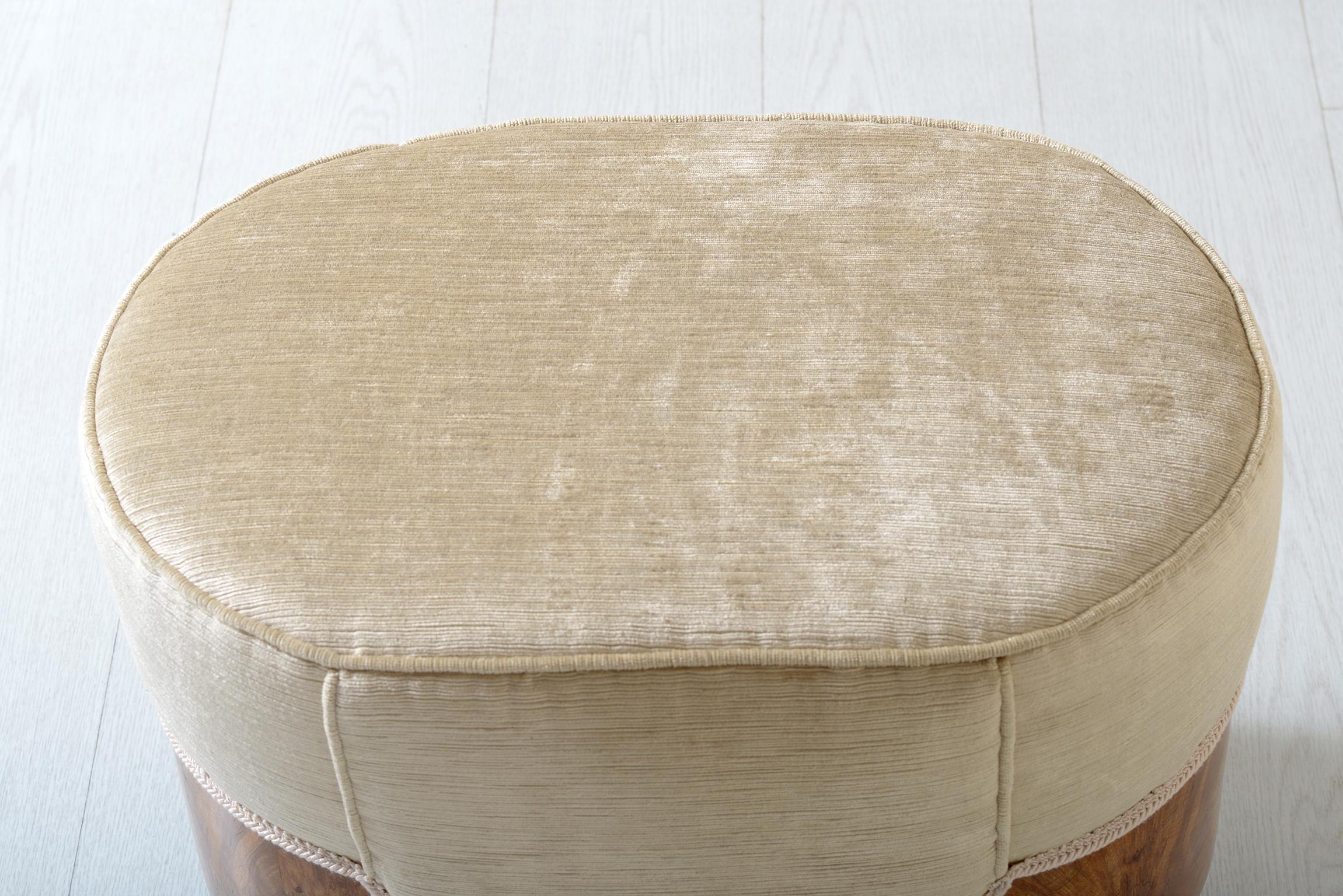 Pair of Italian Art Deco Oval Stools Beige Velvet by Meroni e Fossati 4