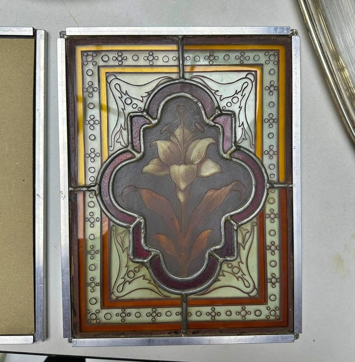 Paar italienische Art-Déco-Tafeln im Art déco-Stil des späten 19. Jahrhunderts „Flower Decorations“ 7
