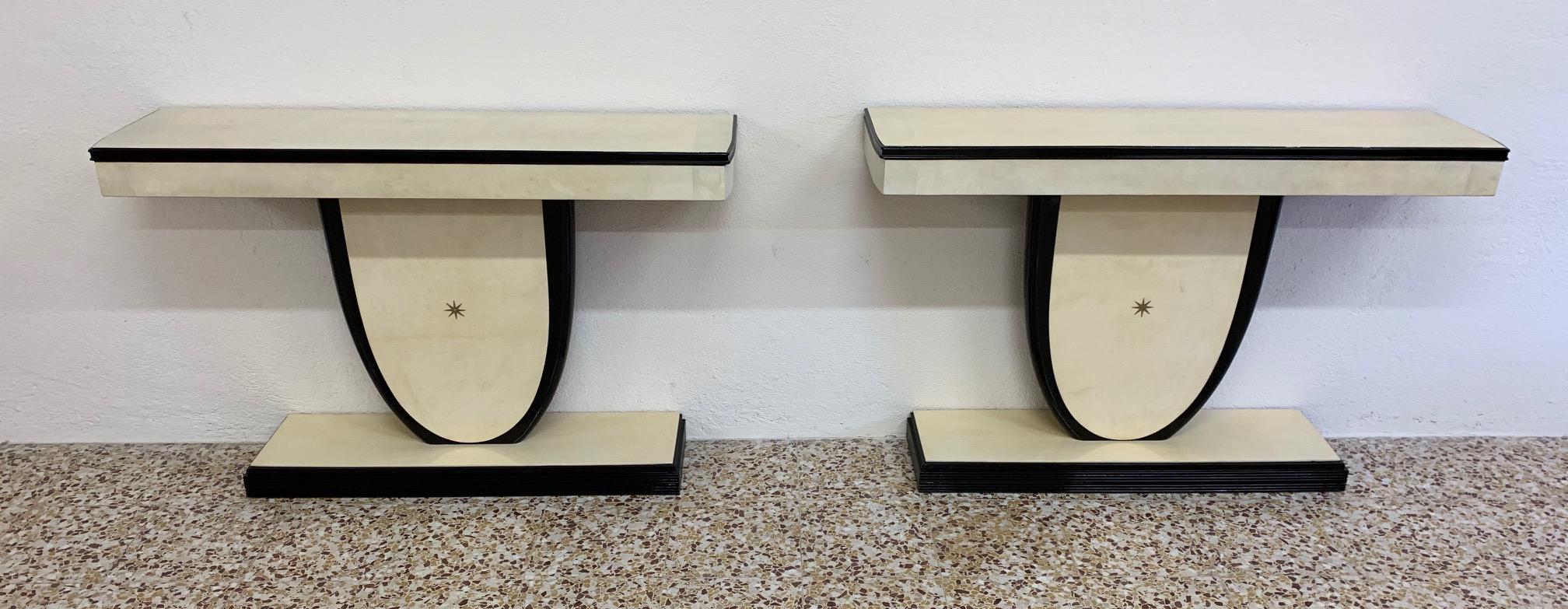 Pair of Italian Art Deco Parchment Consoles, 1940s In Good Condition In Meda, MB