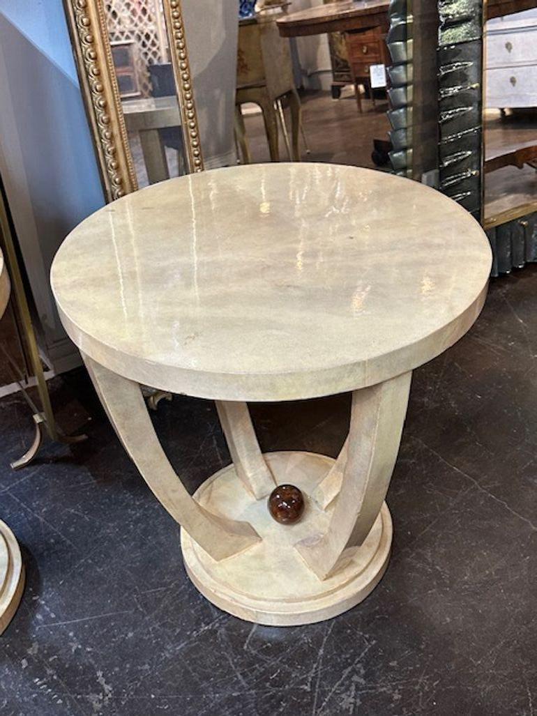 Wood Pair of Italian Art Deco Side Tables For Sale