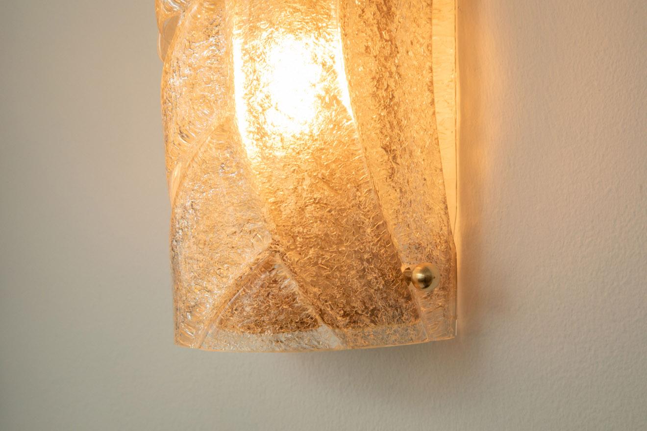 Coppia di lampade da parete in vetro di Murano ambrato in stile Art Deco italiano in vendita 3