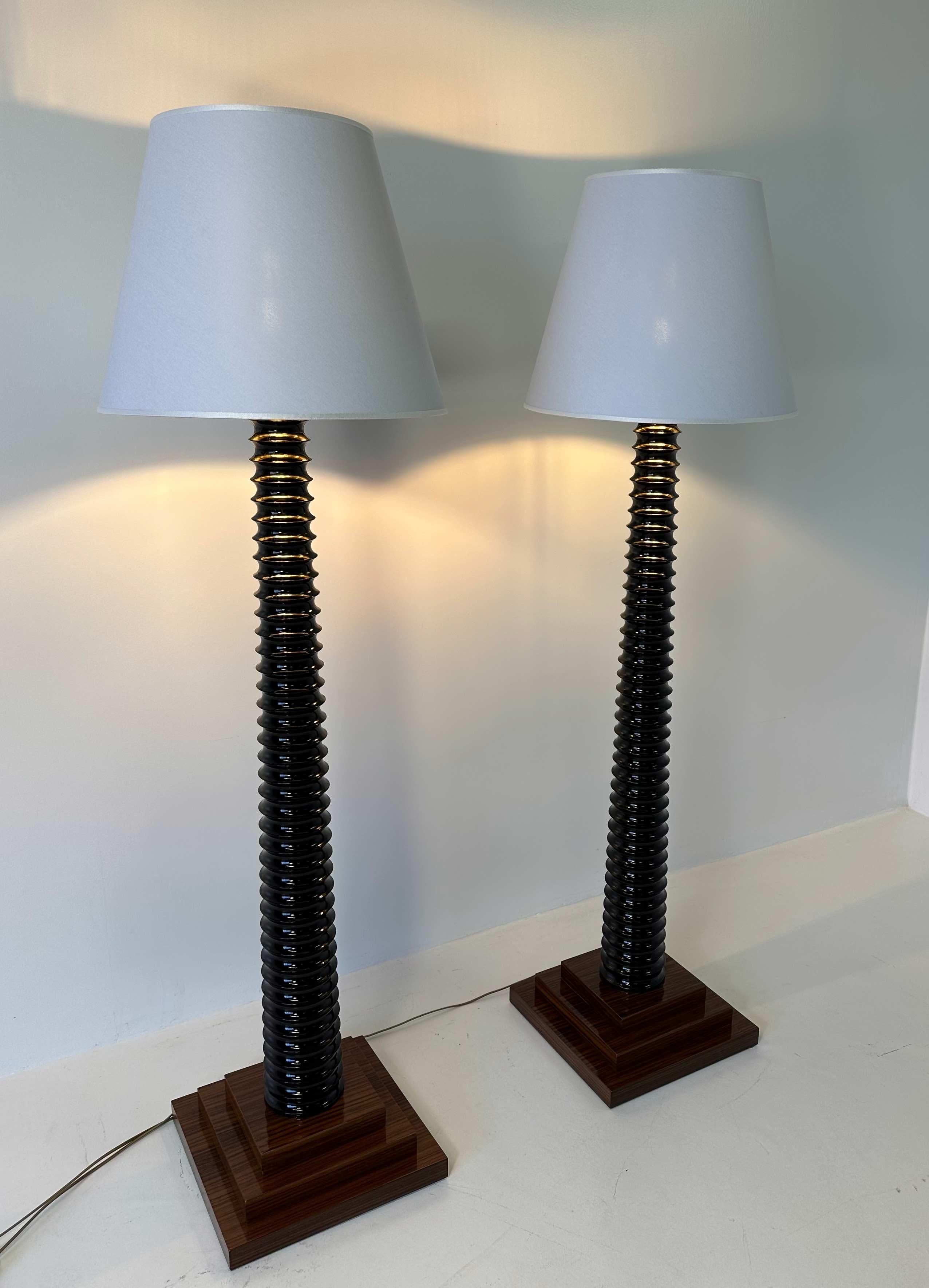 Pair of Italian Art Deco Style Black Lacquered Wood, White and Gold Floor Lamps For Sale 2