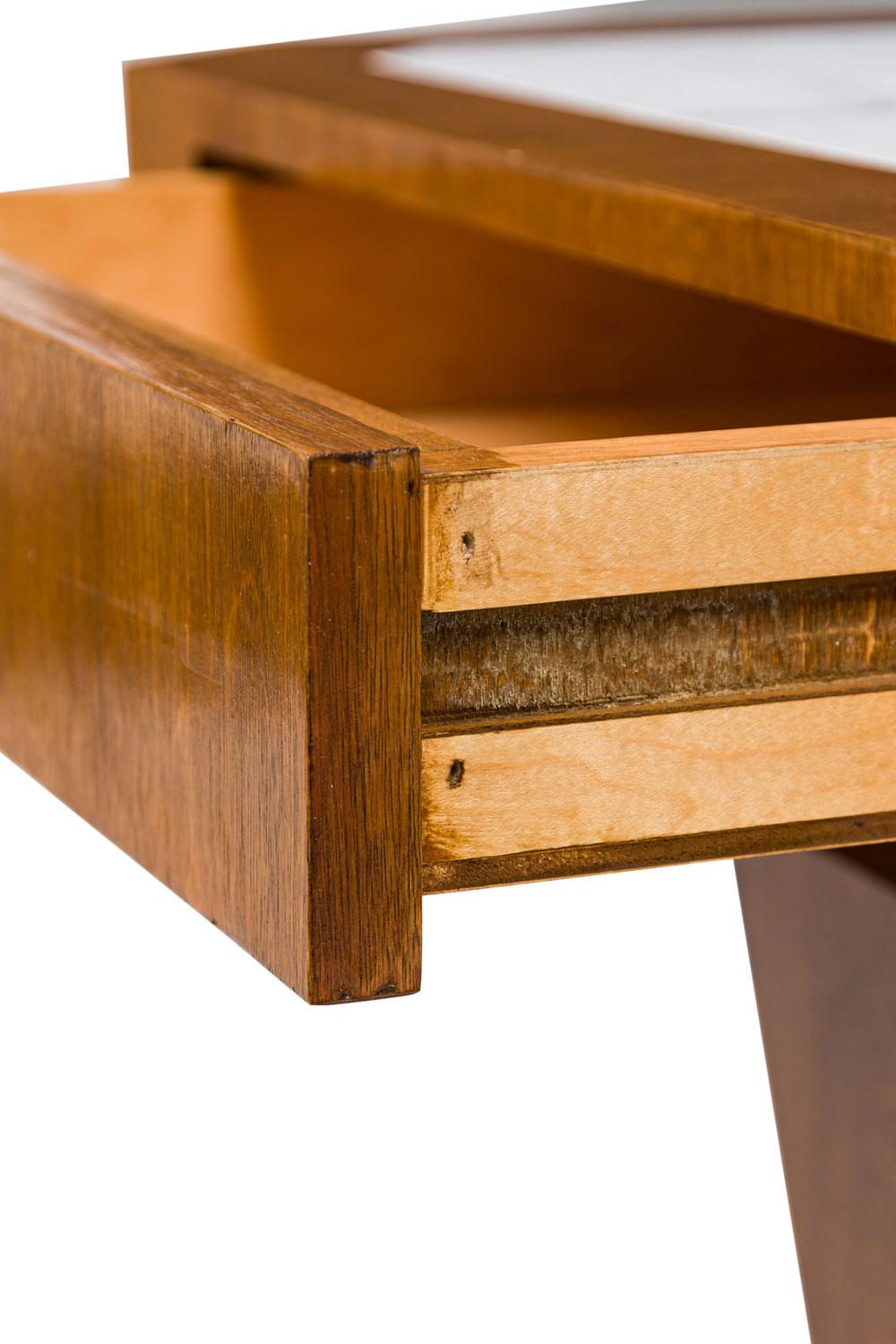 Pair of Italian Art Deco Style Single Drawer Marble Top End Tables en vente 5