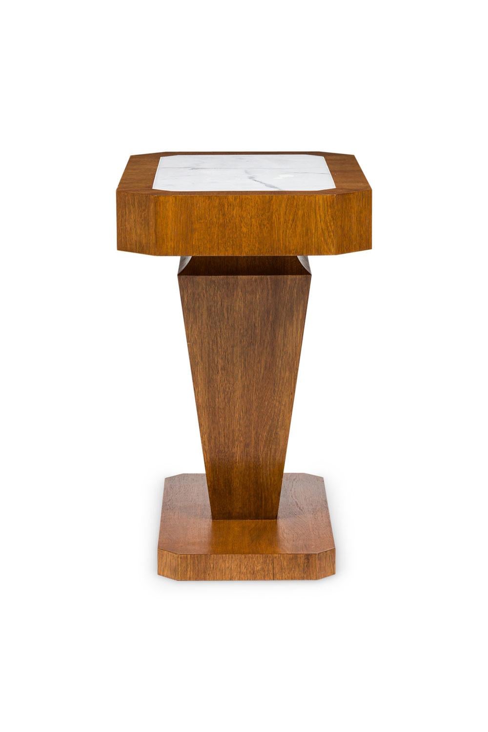 italien Pair of Italian Art Deco Style Single Drawer Marble Top End Tables en vente