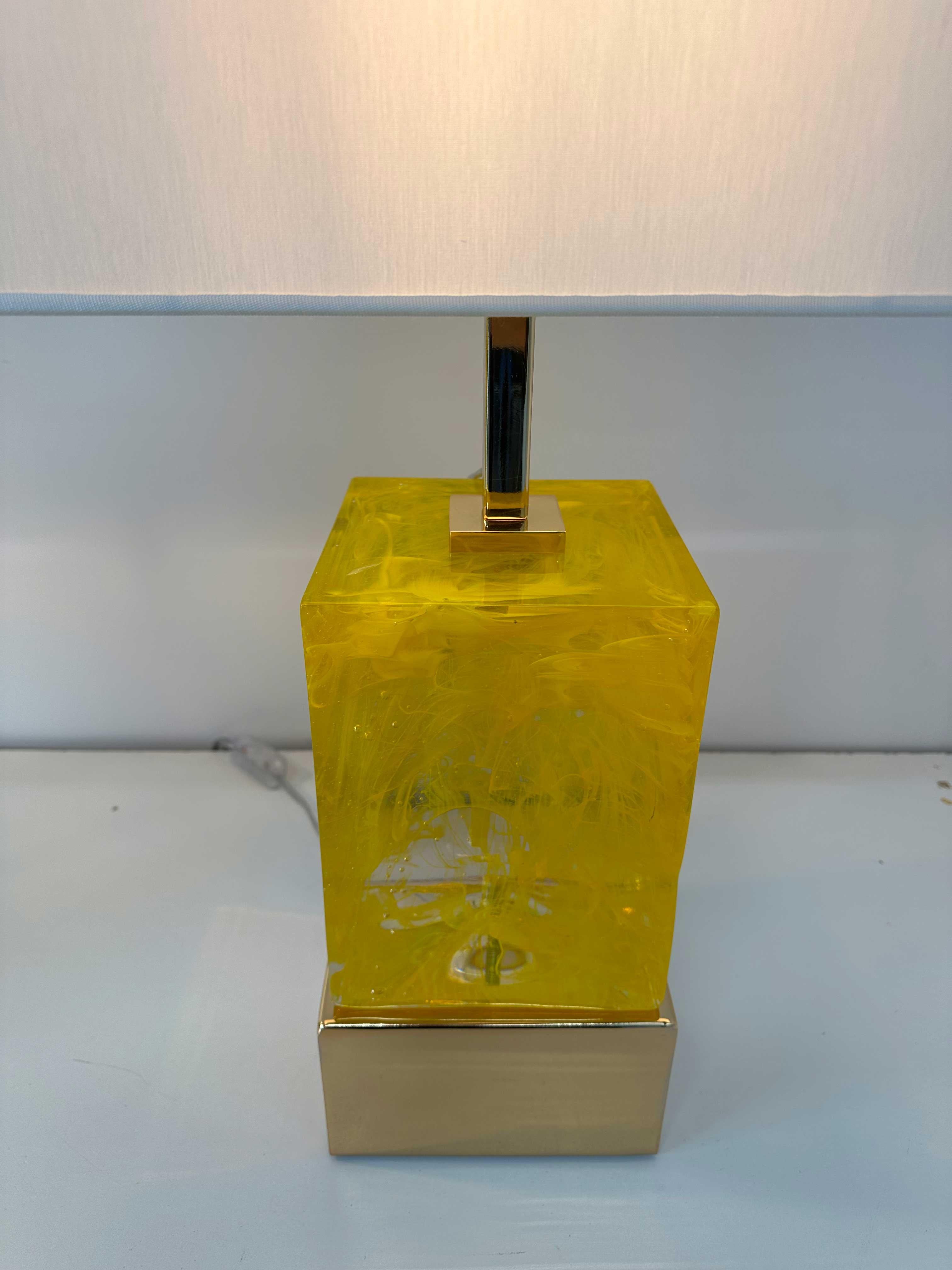 Paar italienische gelbe Murano-Würfelglas-Tischlampen im Art-déco-Stil  im Angebot 7