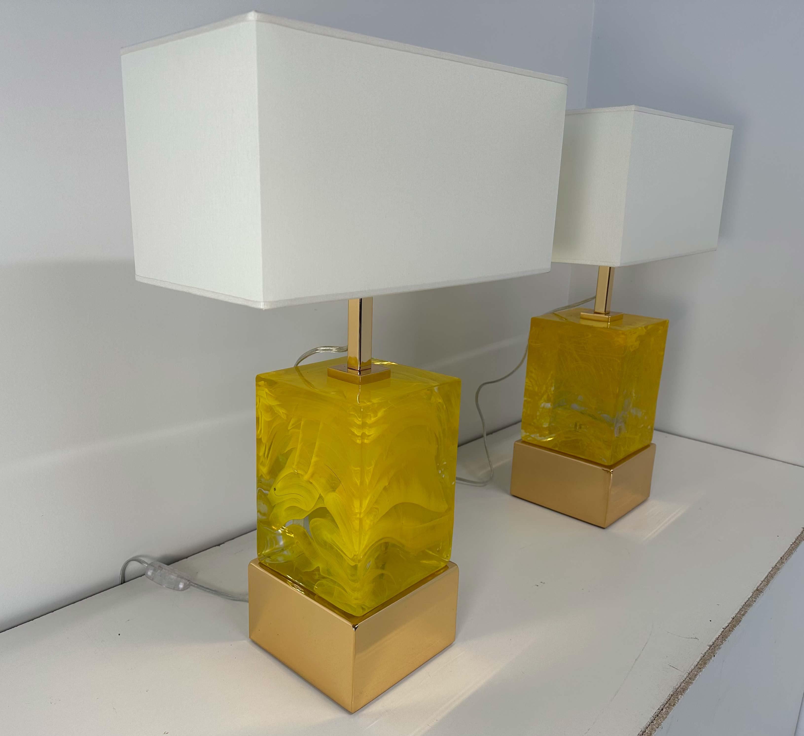 Pair of Italian Art Deco Style Yellow Murano Cube Glass Table Lamps  For Sale 1