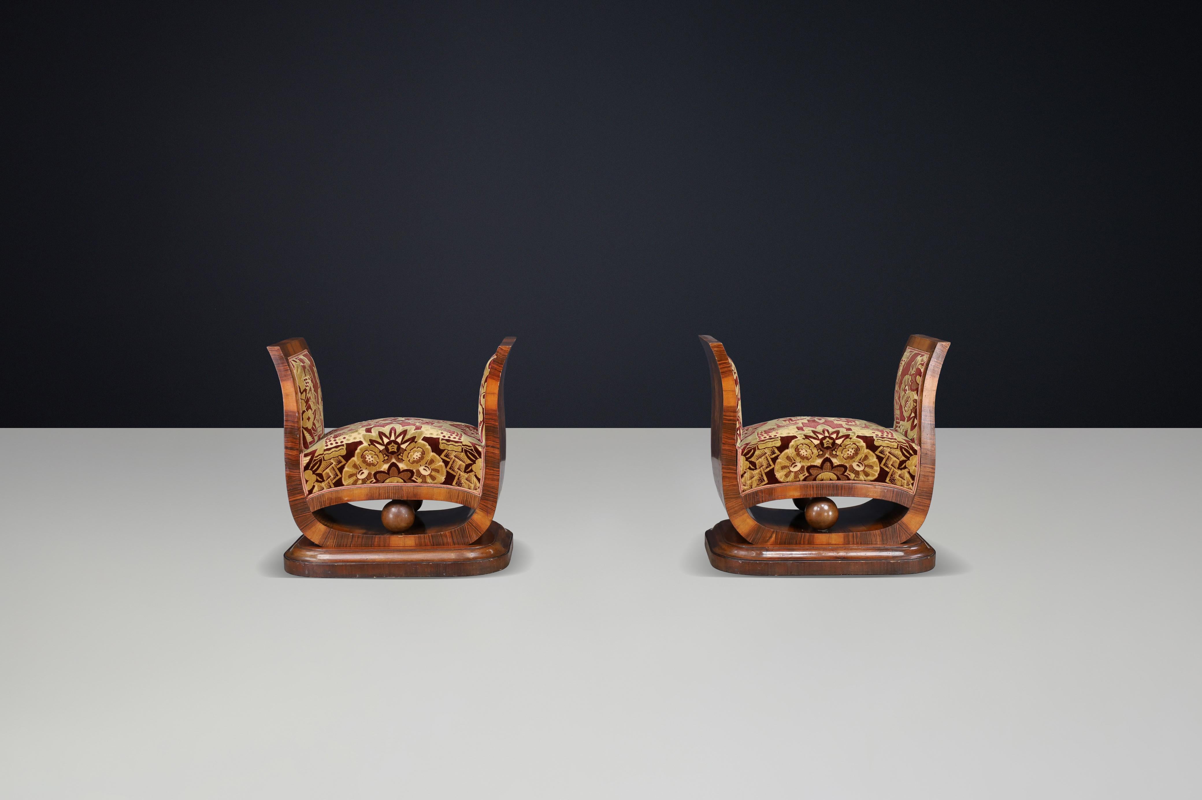 Paar italienische Art-Déco-Hocker aus Nussbaummaser mit Original-Samt, Neapel, 1930er Jahre im Angebot 4