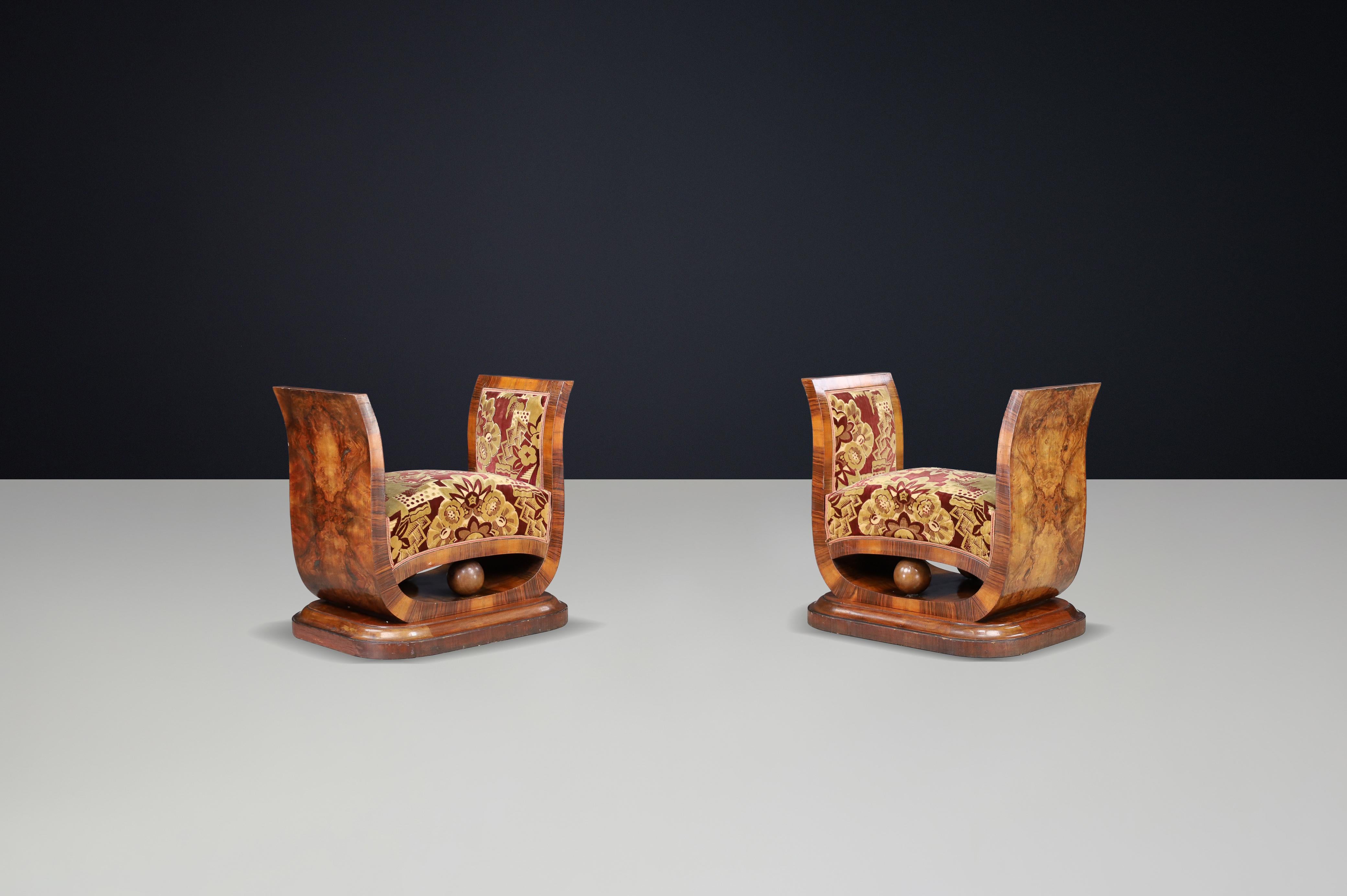 Paar italienische Art-Déco-Hocker aus Nussbaummaser mit Original-Samt, Neapel, 1930er Jahre im Angebot 6