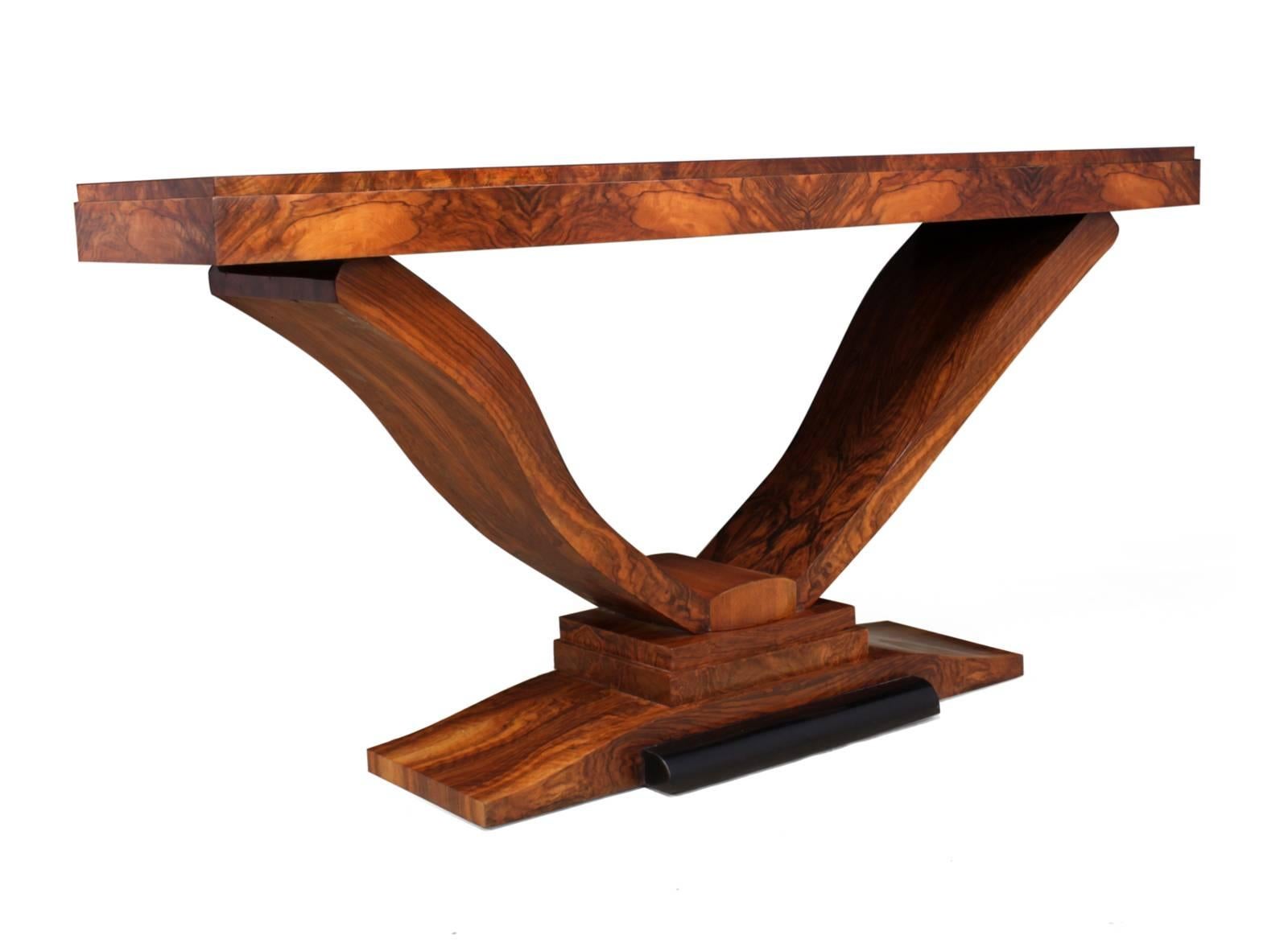 Pair of Italian Art Deco Walnut Console Tables, circa 1930 3