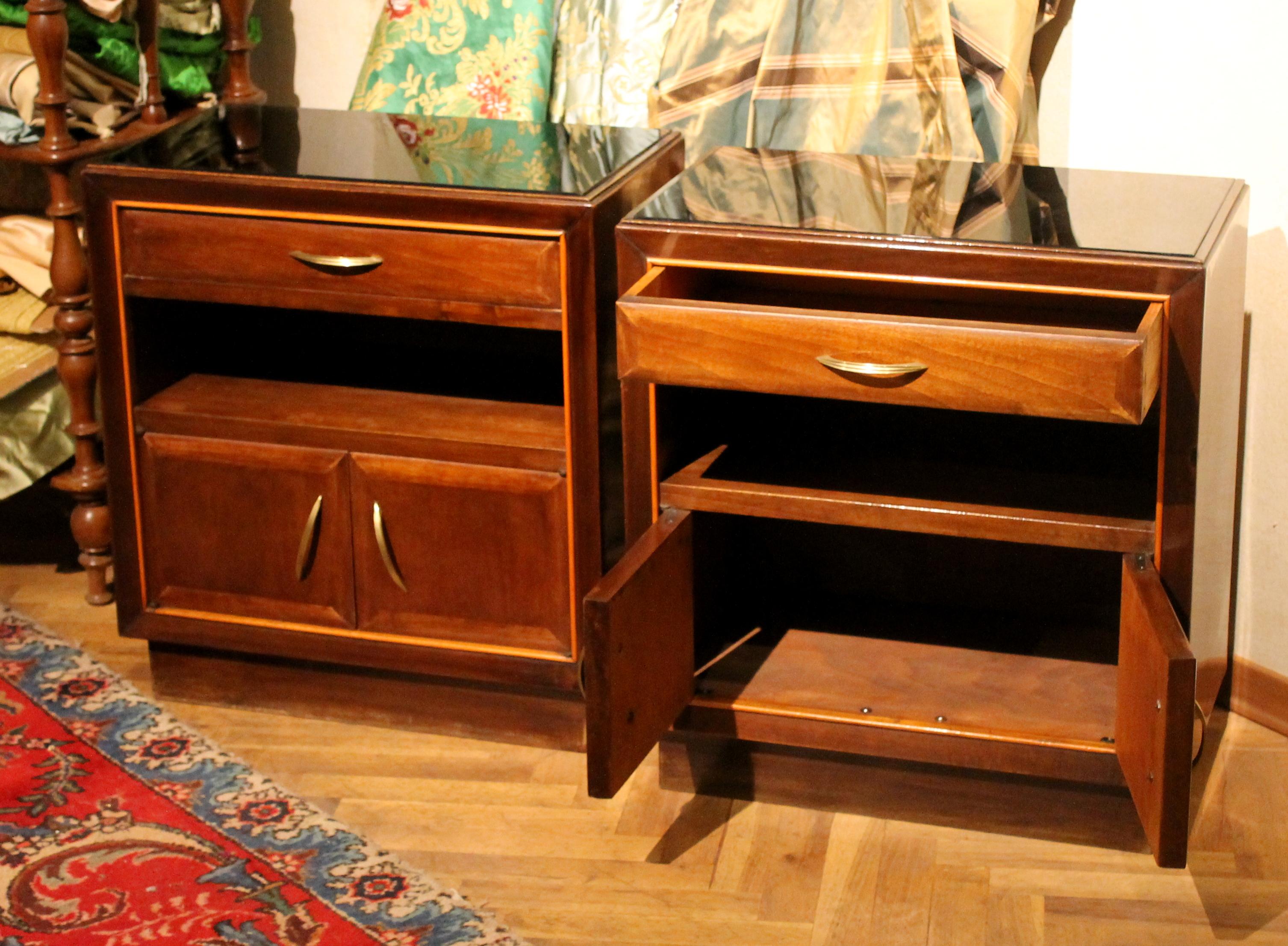 Pair of Italian Art Deco Walnut Wood Nightstand Cabinets with Brass Handles 8