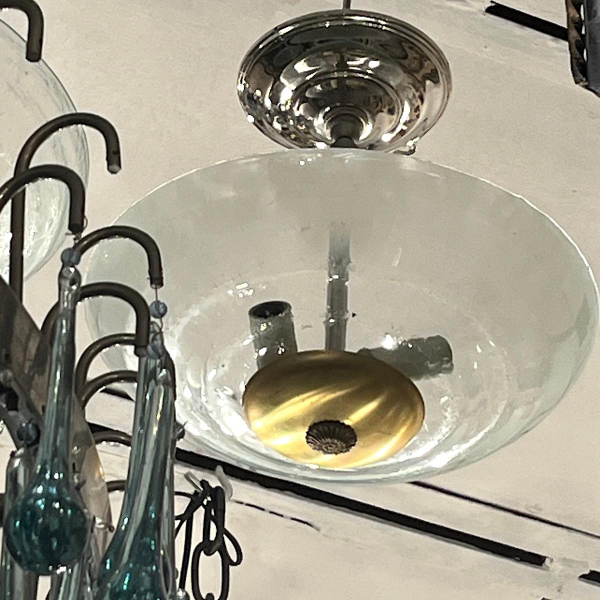 Paire de luminaires italiens en verre d'art. Vendu individuellement. en vente 1