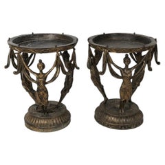 Paire de tables d'appoint italiennes Art nouveau en bronze sur socle, ornées de danseuses, vers 1920