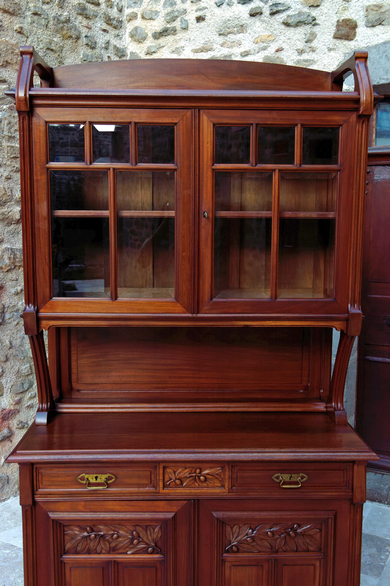 Pair of Italian Art Nouveau Twin Sideboards, circa 1910 For Sale 2