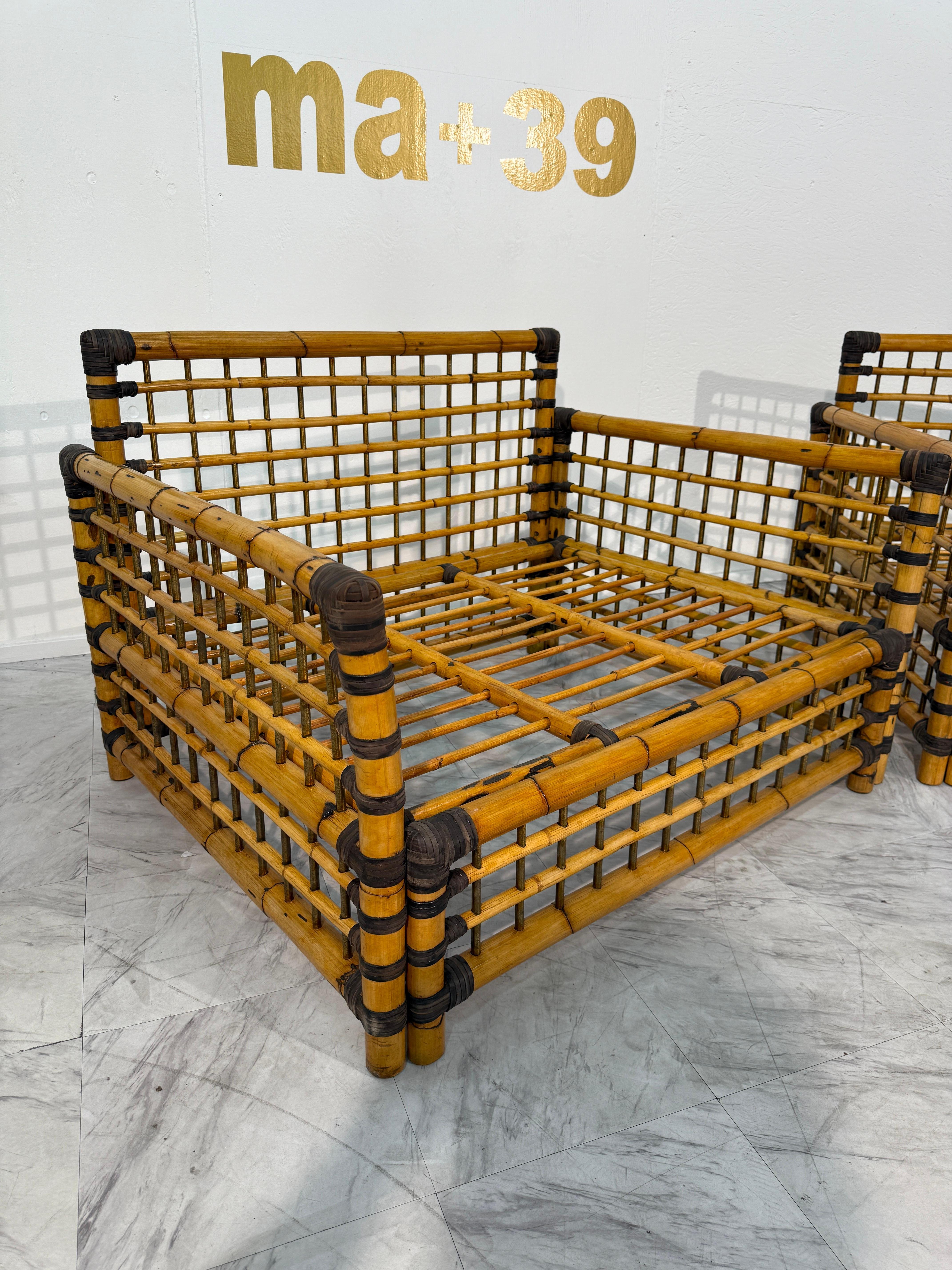 Moderne Paire de chaises longues italiennes en bambou et rotin, 1970 en vente