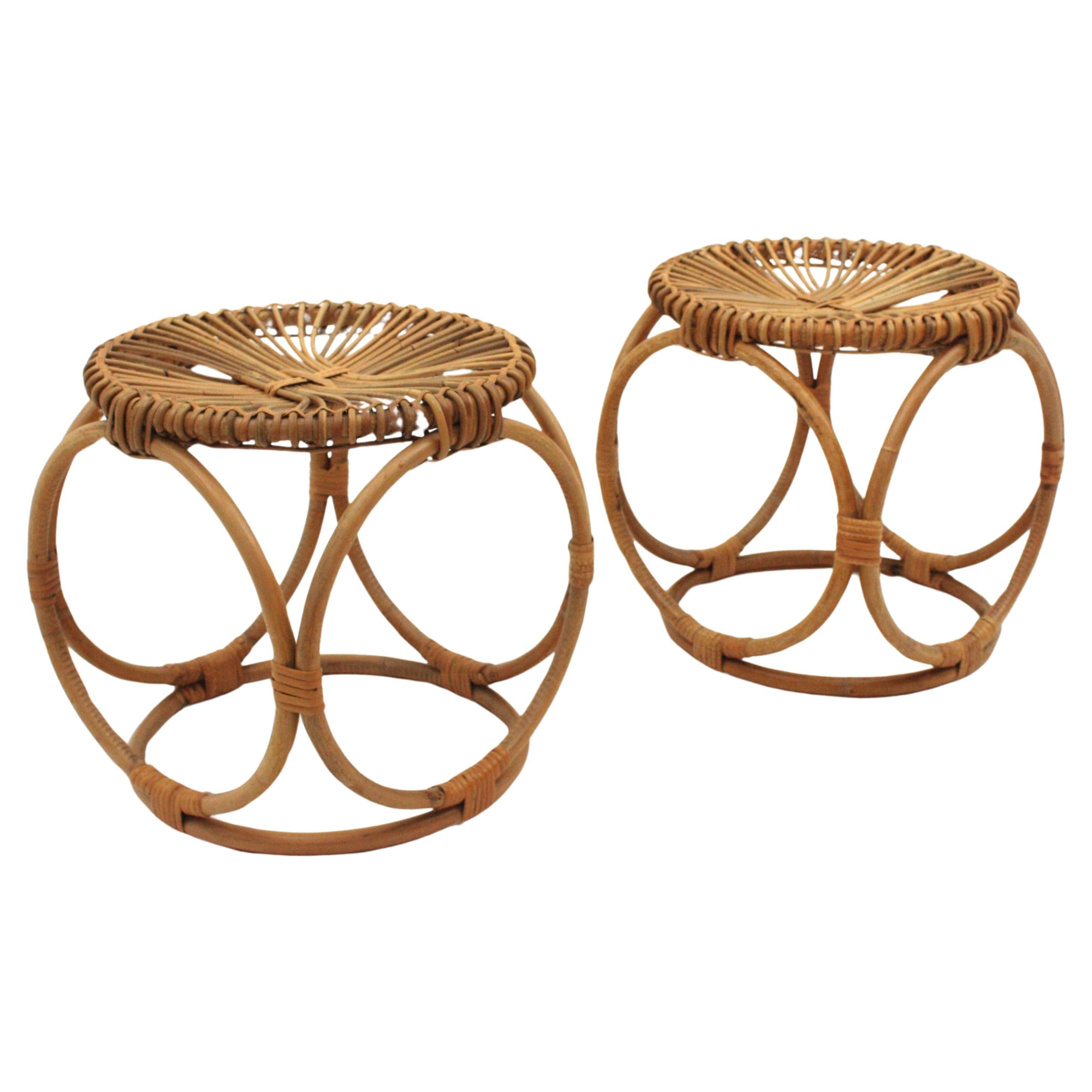 Italian midcentury rattan and bamboo stools / side tables, 1950s-1960s
Handcrafted
These eye-catching stools / footstools can be used as end tables, side tables or nightstands.
They have a nice construction and a clean design inspired in Michael