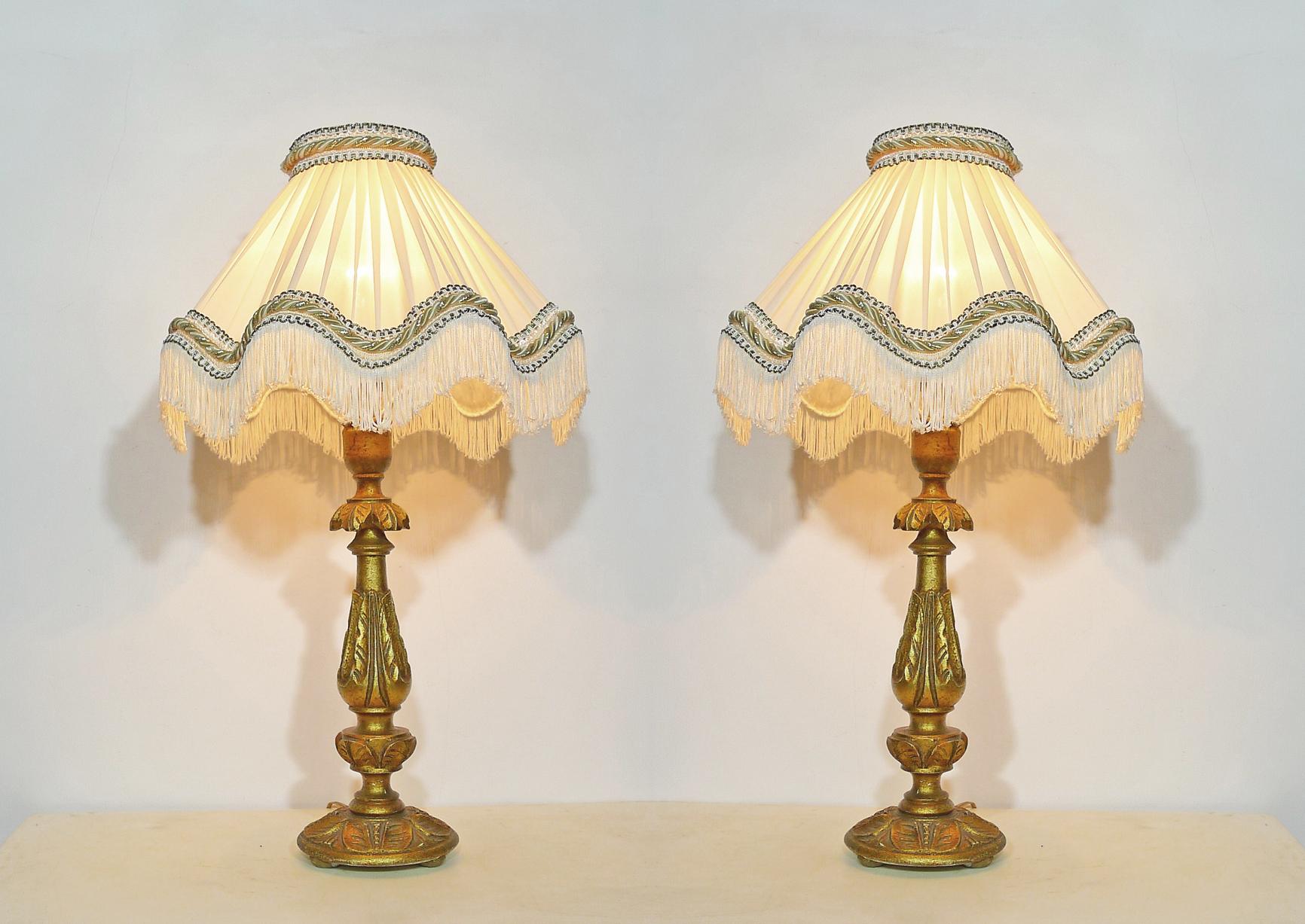 light bulbs that look like candlesticks