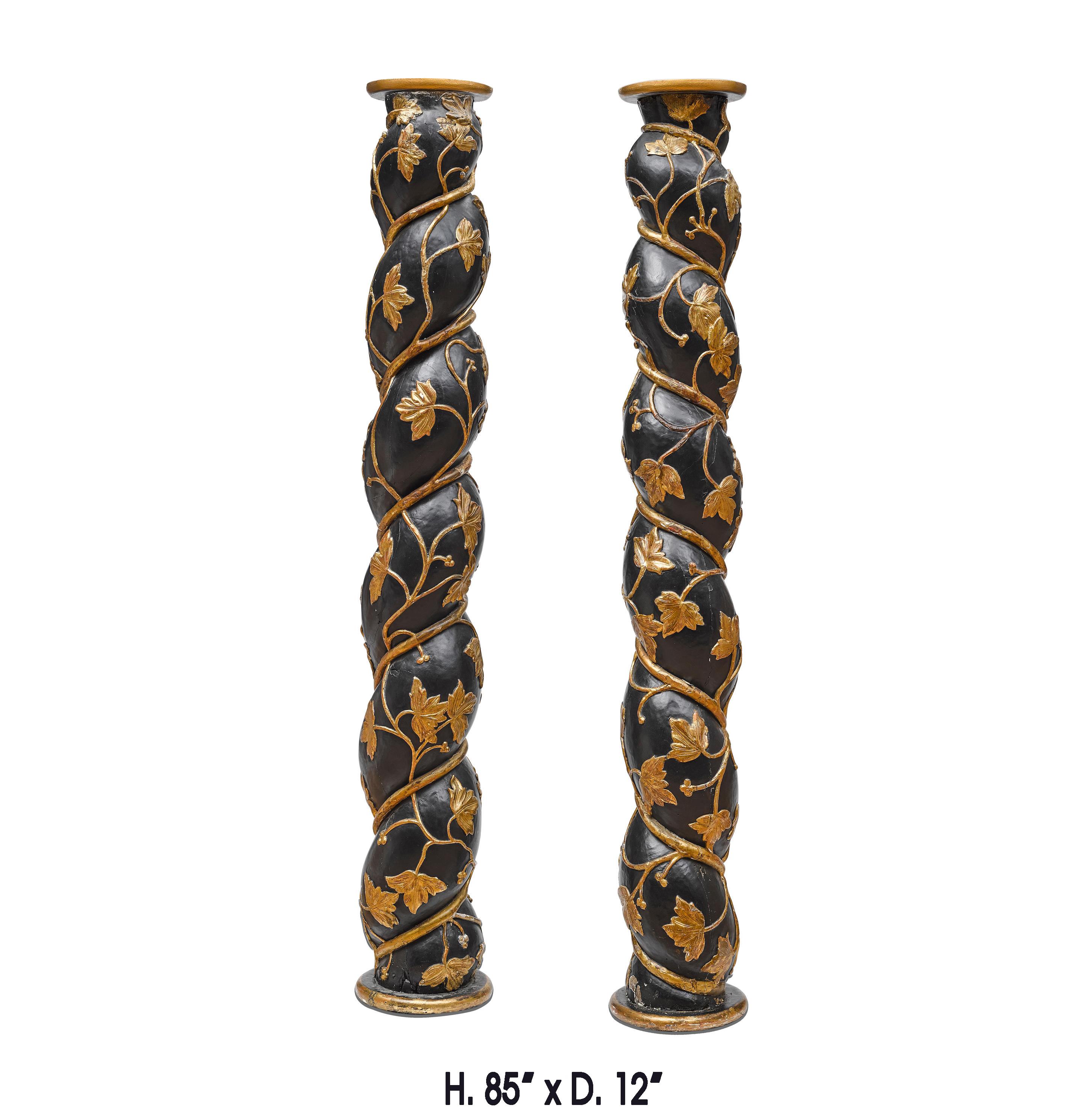 Outstanding pair of 18th century Italian Baroque carved and paint decorated columns. 
finely carved and hand poly-chromed spiral motif.
Measures: H.85