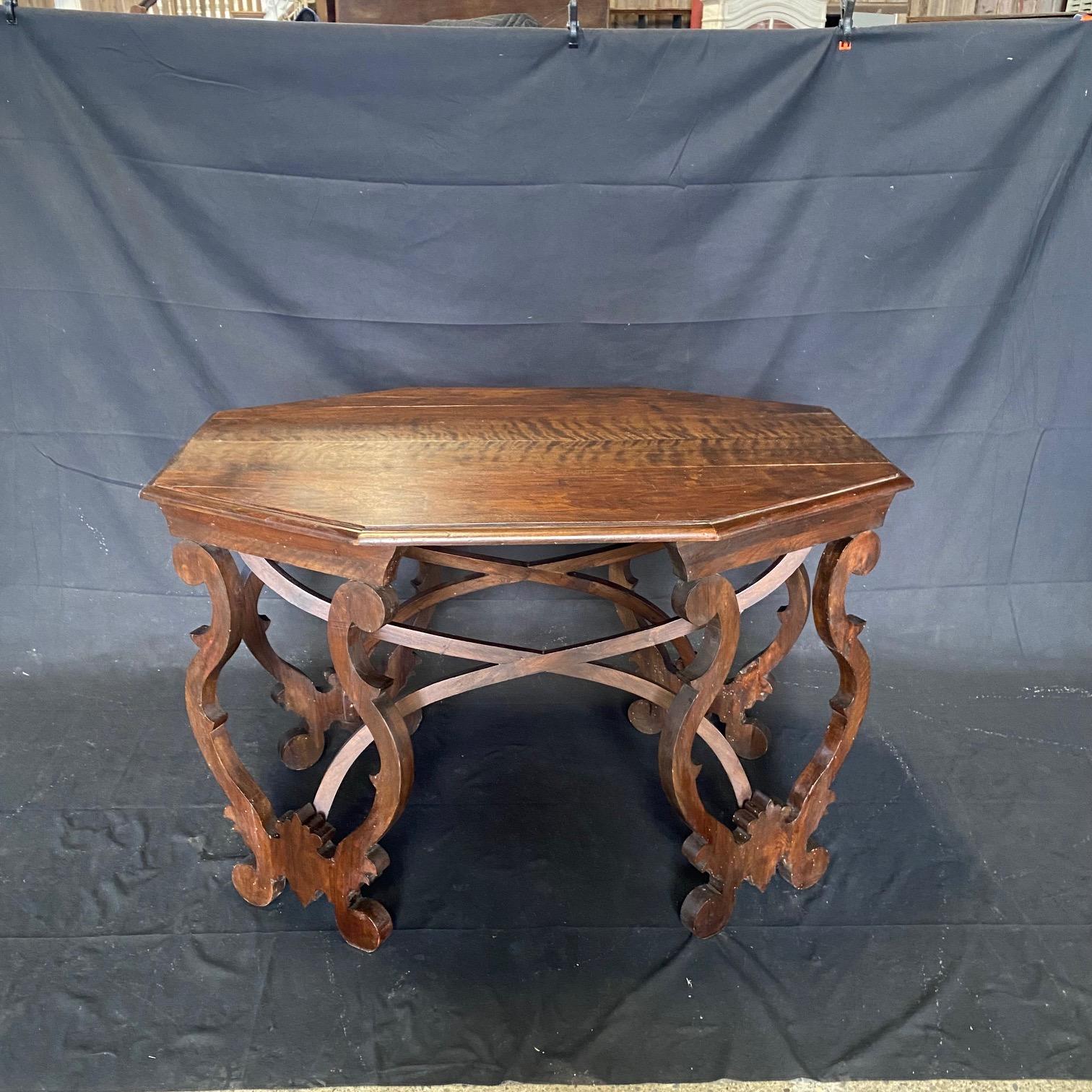 Pair of Italian Baroque Early 18th Century Demilune Walnut Console Tables For Sale 13