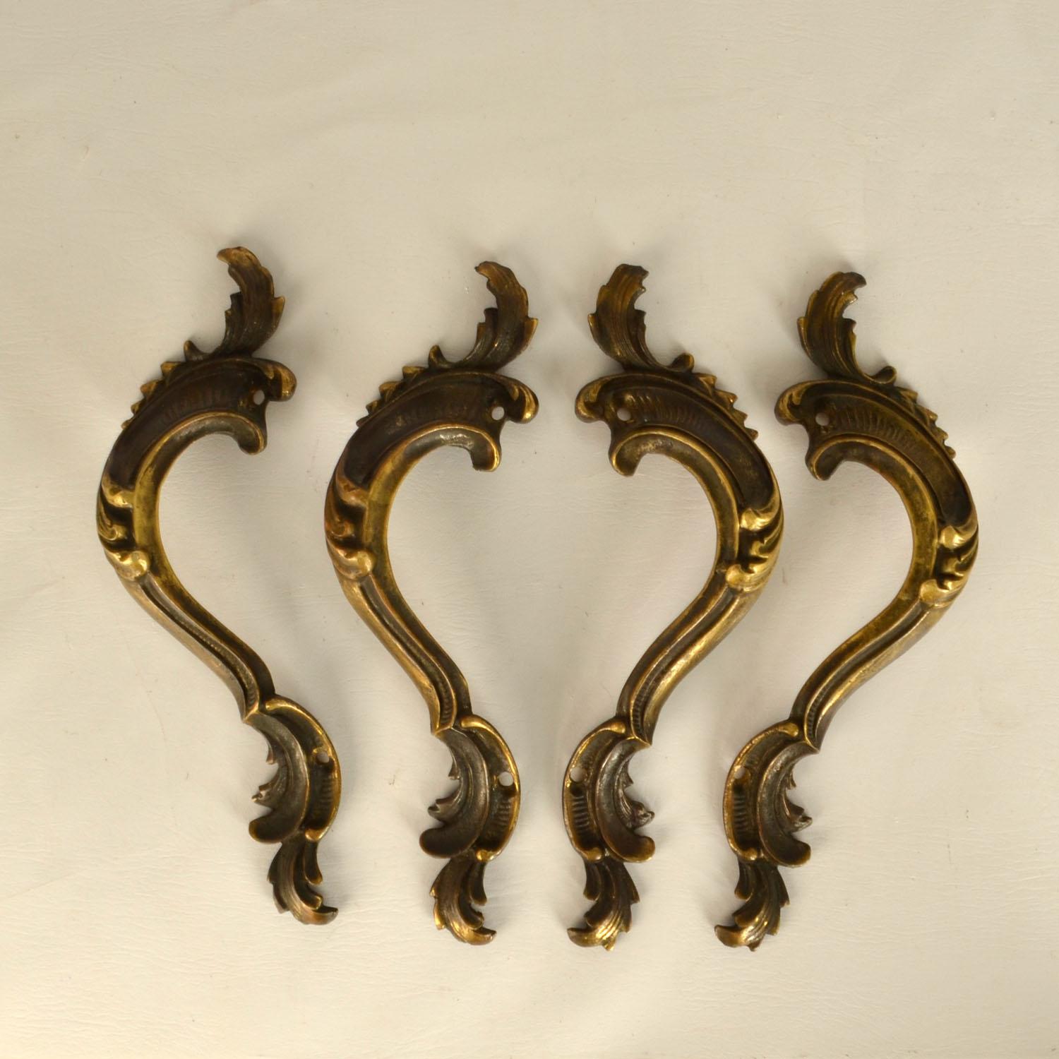 Barocco Double Pair of Italian Baroque Push Pull Bronze Door Handles in vendita