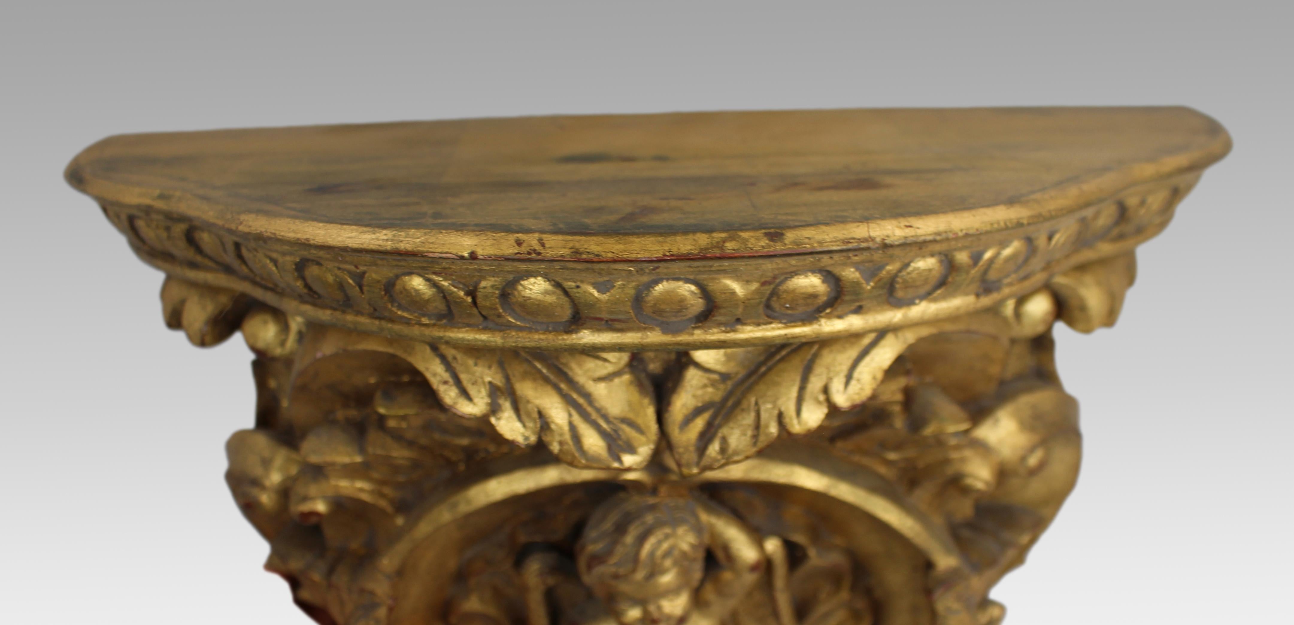 Coppia di mensole da parete in legno dorato di epoca barocca con motivi a cherubino in vendita 4