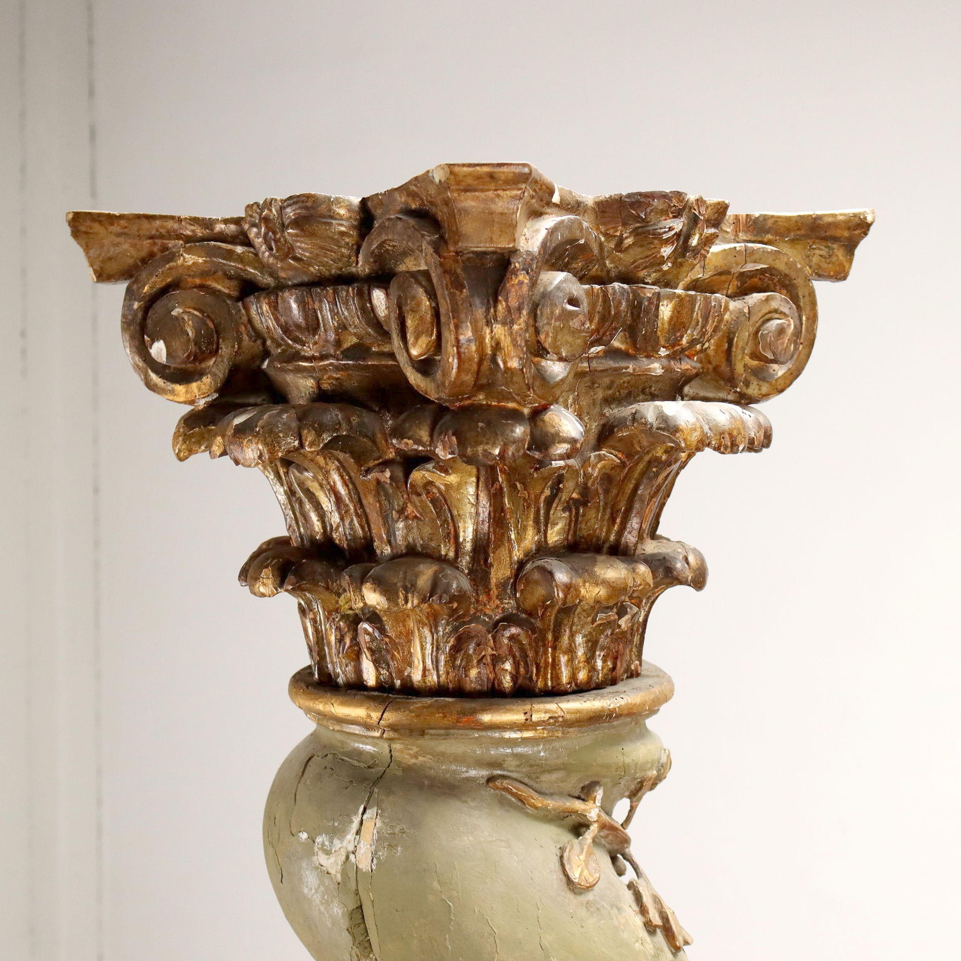Paar italienische barocke Solomonic-Säulen im Stil des Barock – um 1700 (18. Jahrhundert und früher) im Angebot