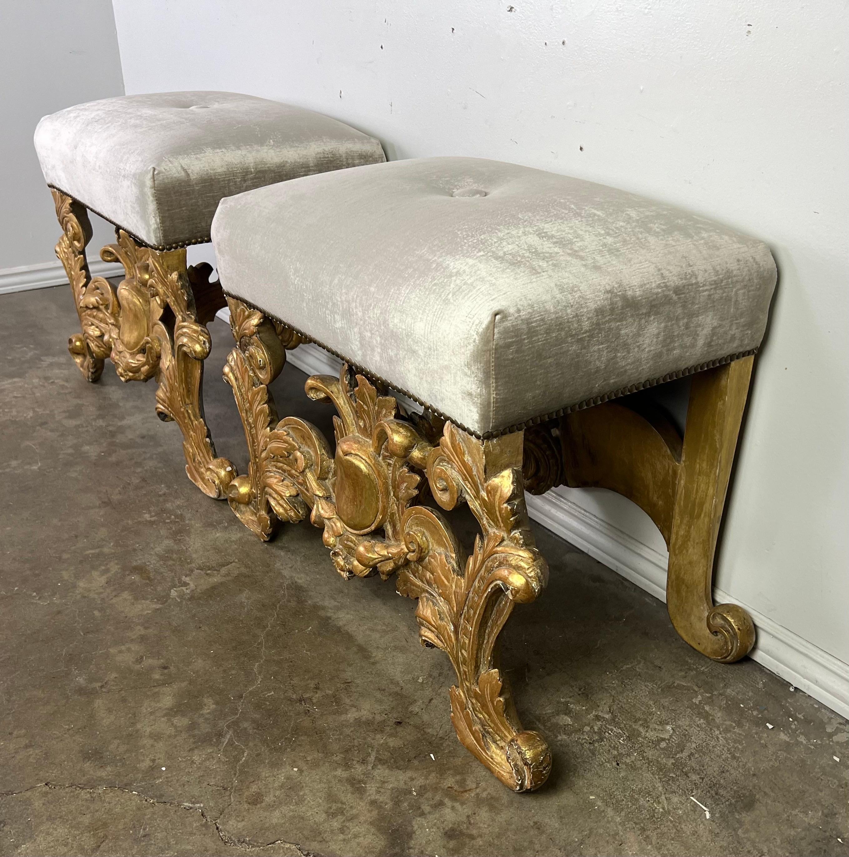 Pair of Italian Baroque Style Gilt Wood Benches C. 1920 In Distressed Condition For Sale In Los Angeles, CA